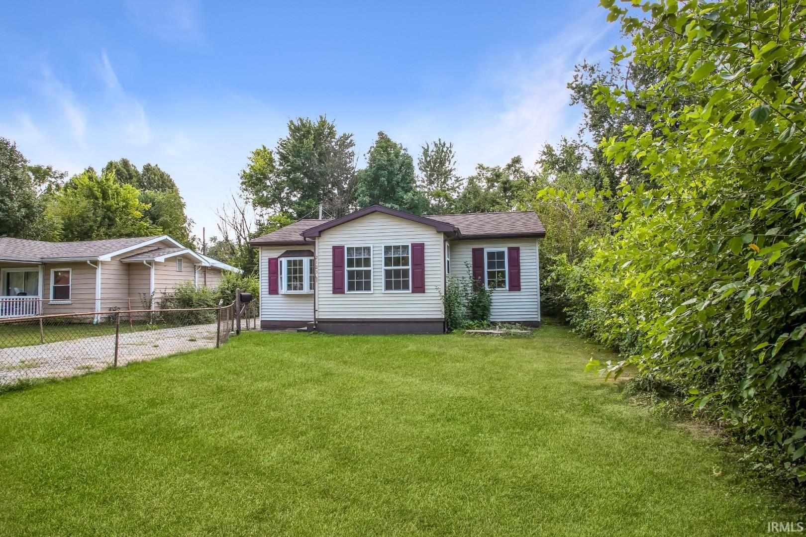 Photo 2 of Manufactured home for sale at 2123 Cass Ave, Evansville, IN 47714 | MLS# 202636629 | Listing updated on 2026-09-04