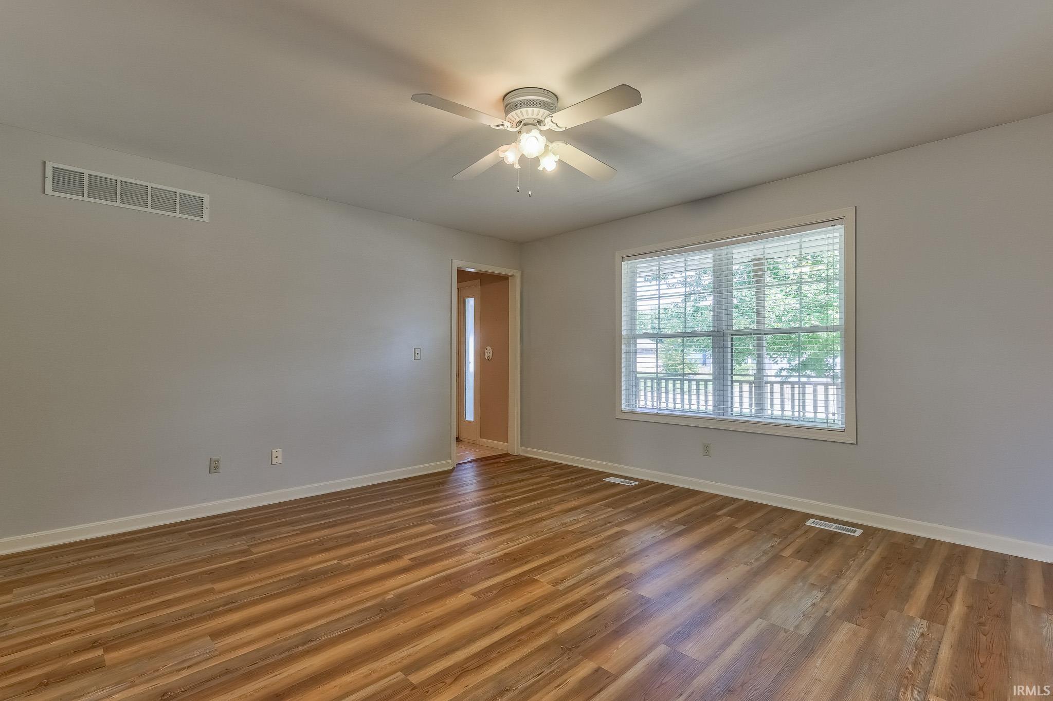 Photo 5 of Manufactured home for sale at 9140 Southport Dr, Evansville, IN 47711 | MLS# 202636712 | Listing updated on 2026-09-04