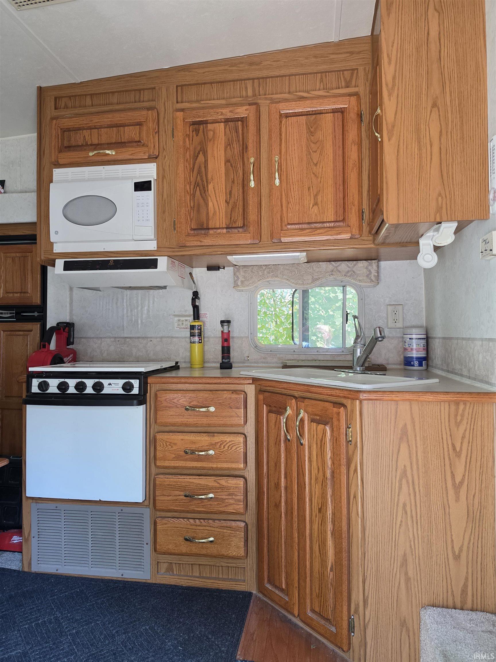 Photo 4 of Sale Pending at 6686 Hickory Ridge Rd, Shoals, IN 47581 | MLS# 202636779 | Listing updated on 2026-09-28
