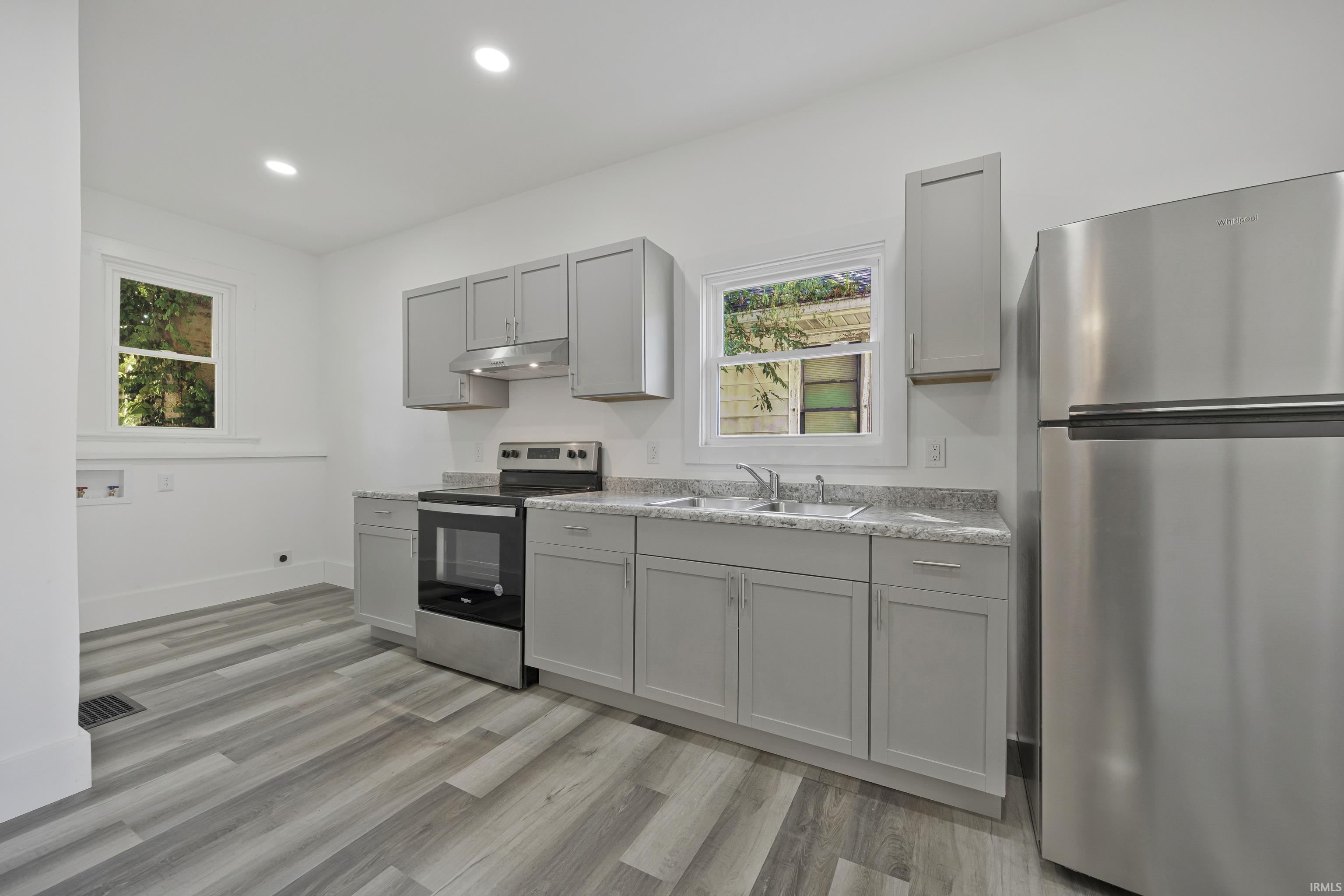 Photo 3 of Manufactured home for sale at 823 Monroe Ave, Evansville, IN 47713 | MLS# 202636786 | Listing updated on 2026-09-05