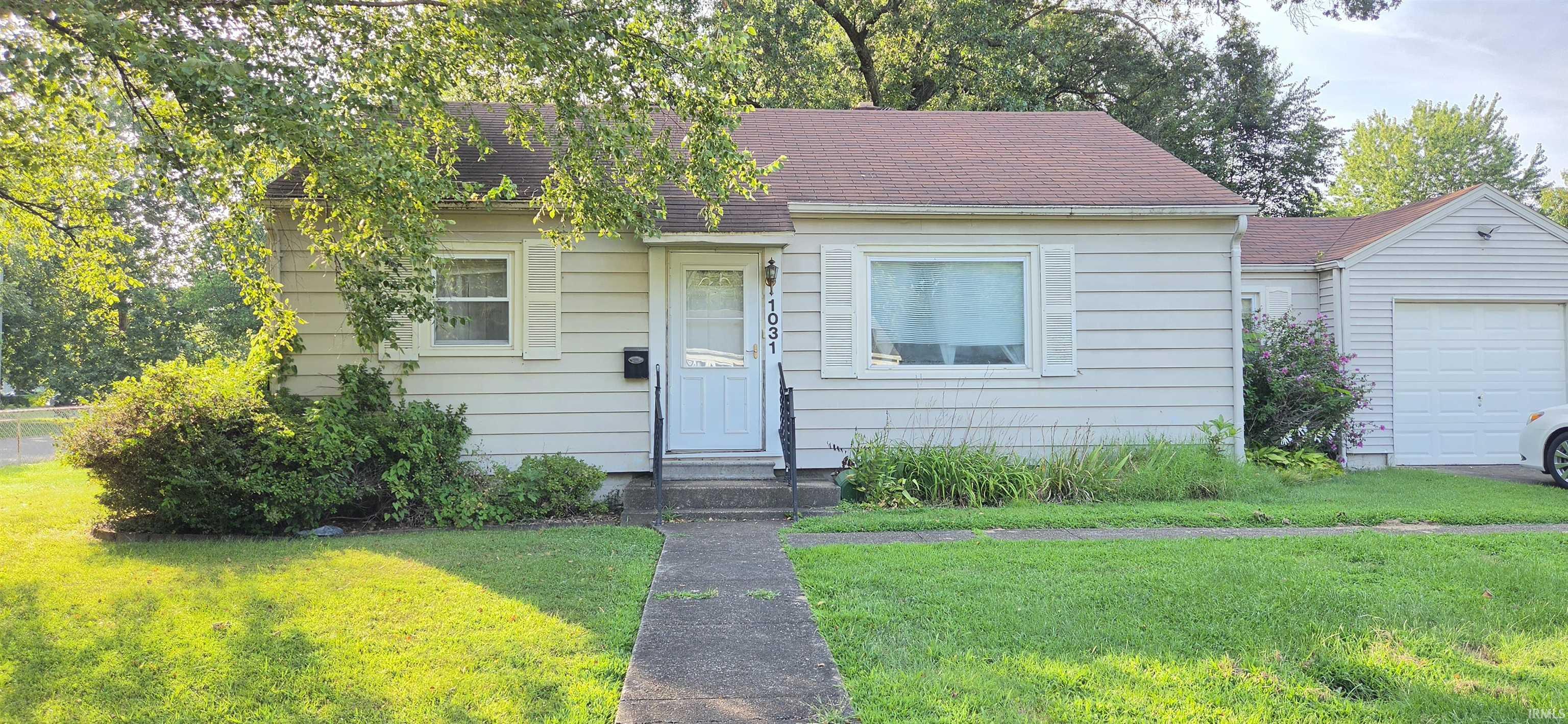 Photo 1 of Sale Pending at 1031 S Parker Dr, Evansville, IN 47714 | MLS# 202636860 | Listing updated on 2026-09-06