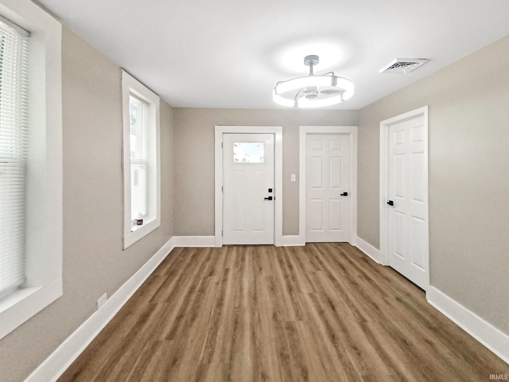 Photo 3 of Manufactured home for sale at 311 E Oregon St, Evansville, IN 47711 | MLS# 202636864 | Listing updated on 2026-09-06