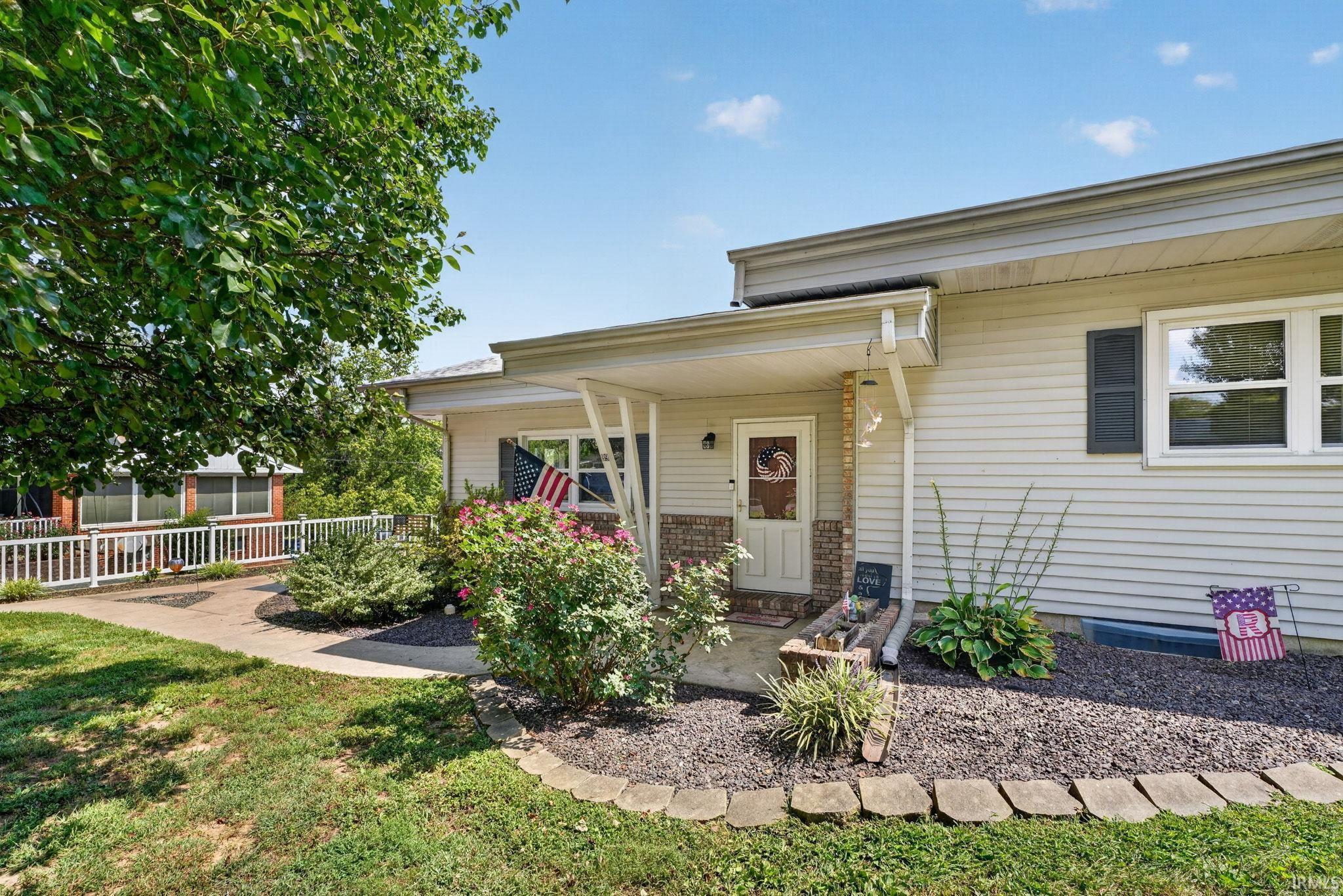 Photo 1 of Manufactured home for sale at 39 Lambert Dr, Mount Carmel, IL 62863 | MLS# 202636983 | Listing updated on 2026-10-19