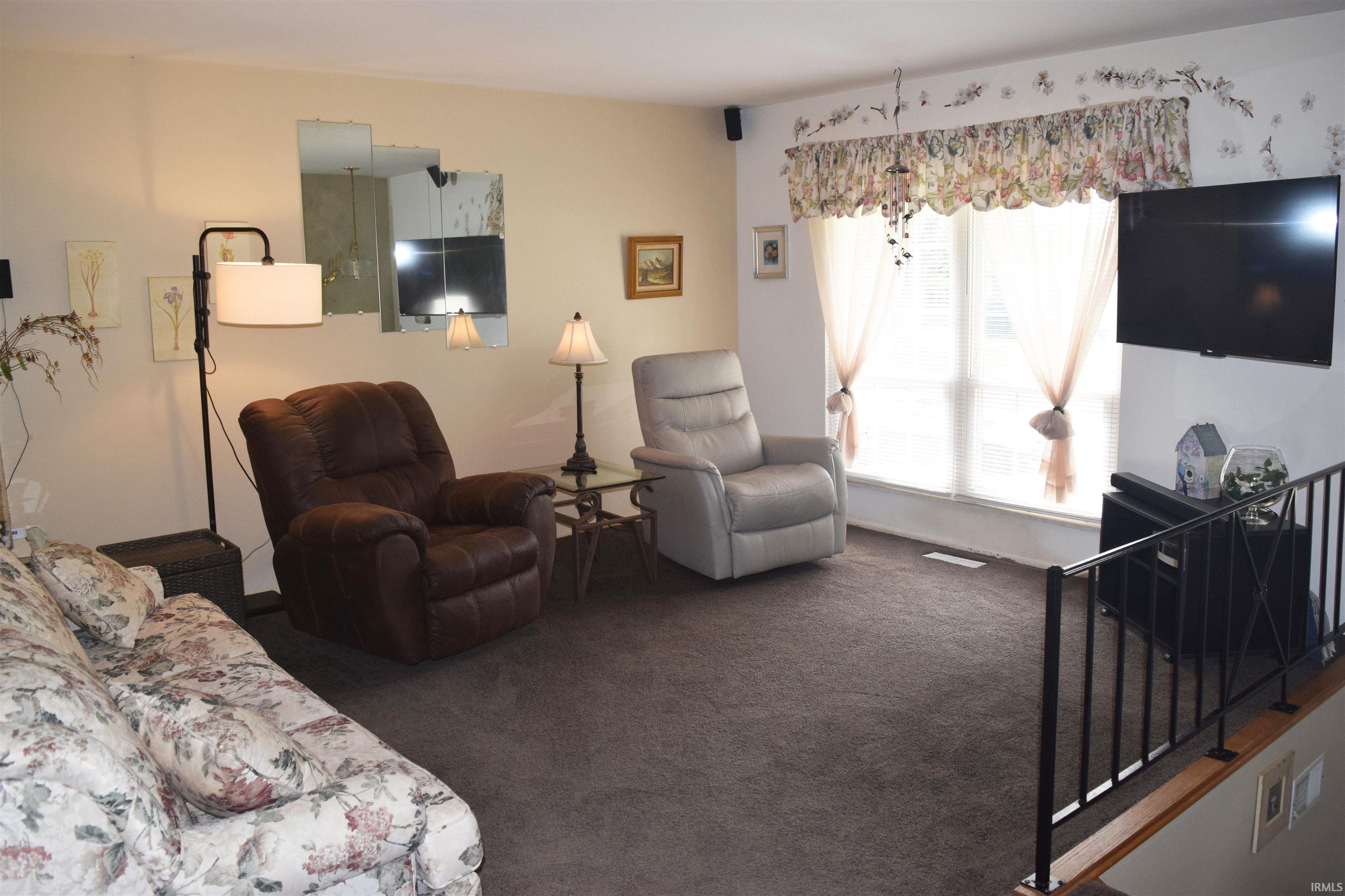 Photo 2 of Manufactured home for sale at 811 Hartford Ct, Evansville, IN 47710 | MLS# 202637008 | Listing updated on 2026-09-18