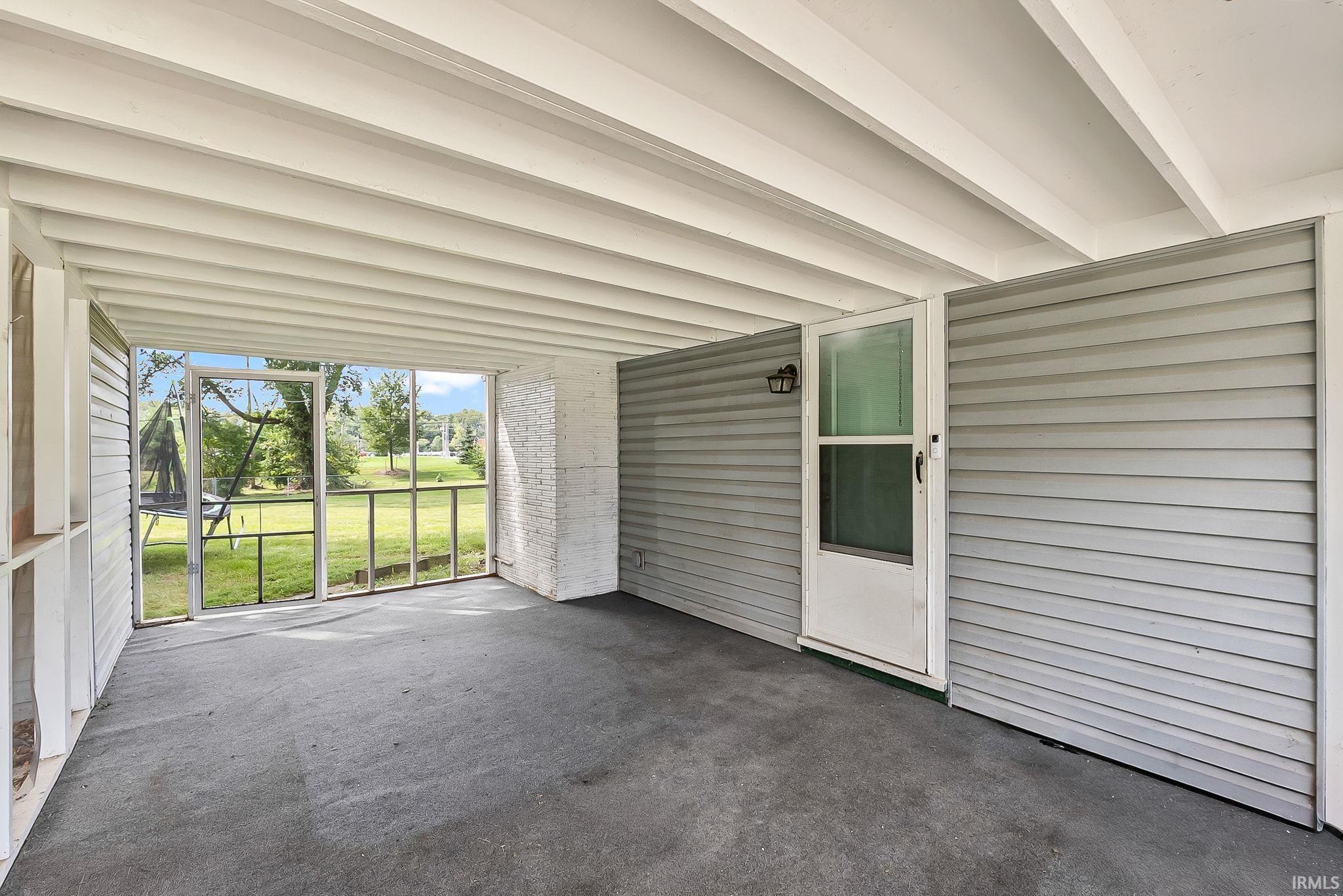 Photo 3 of Sale Pending at 116 E Hoover Dr, Fort Wayne, IN 46816 | MLS# 202637243 | Listing updated on 2026-09-28