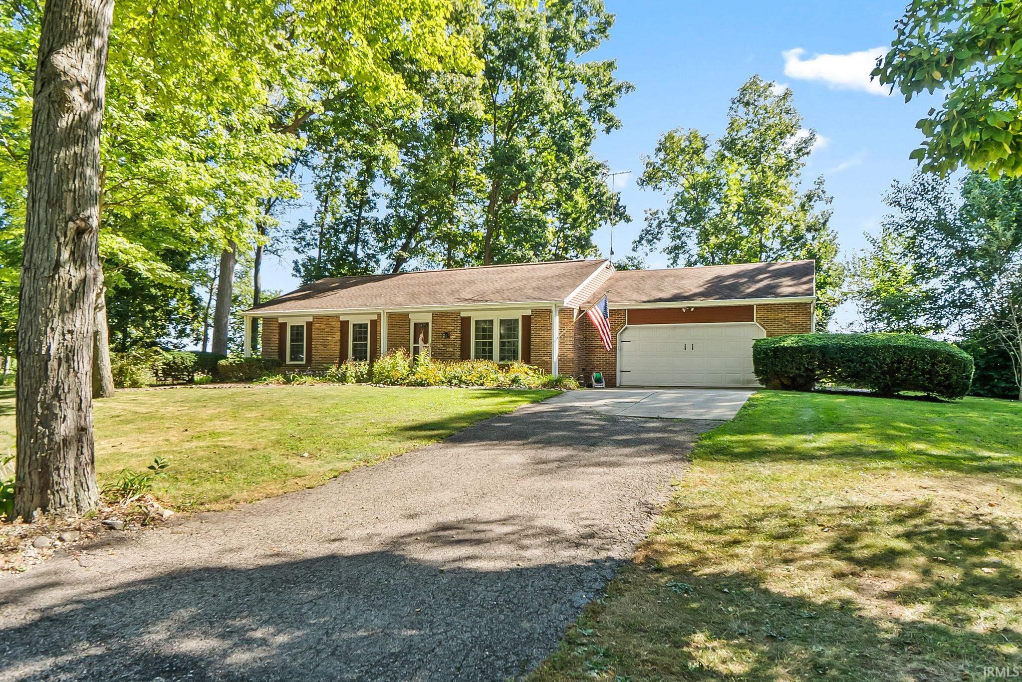 Photo 2 of Sale Pending at 1234 N Shagbark Dr, Warsaw, IN 46582 | MLS# 202637499 | Listing updated on 2026-09-22