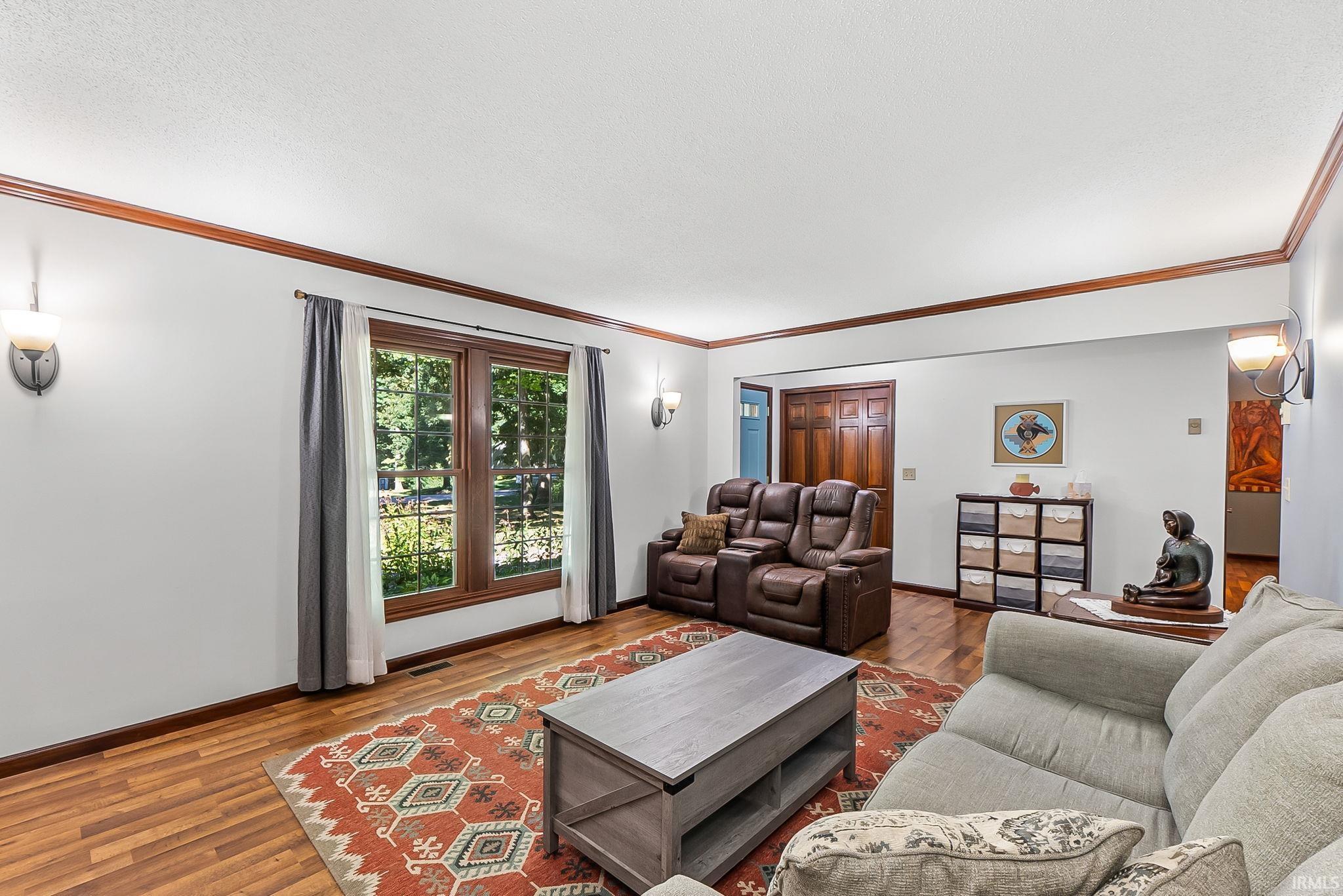 Photo 3 of Sale Pending at 1234 N Shagbark Dr, Warsaw, IN 46582 | MLS# 202637499 | Listing updated on 2026-09-22