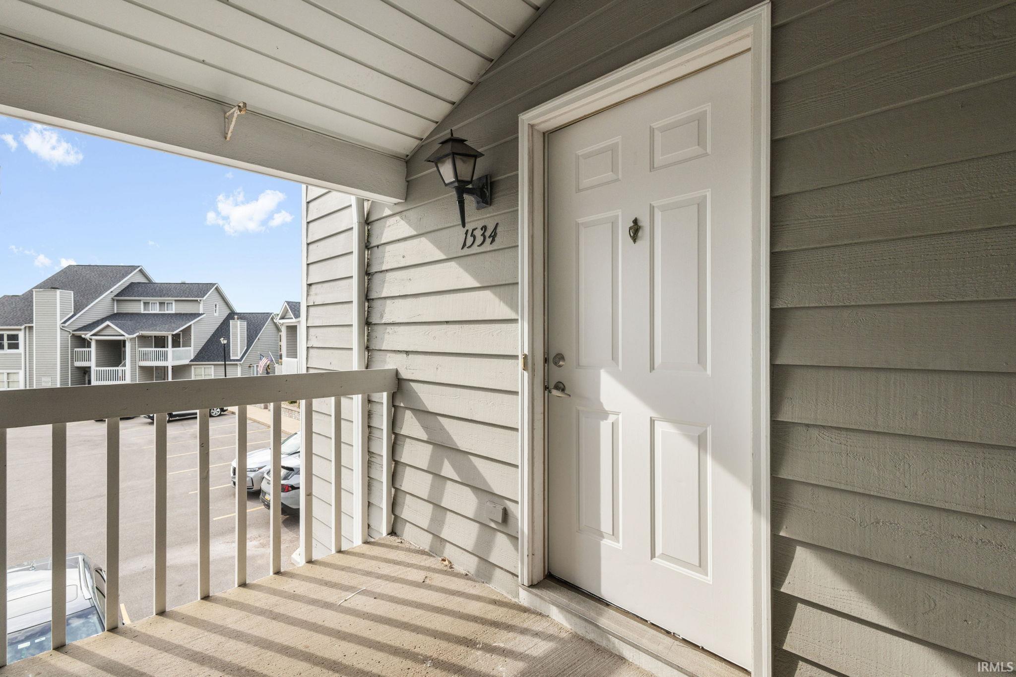 Photo 3 of Sale Pending at 1534 N Oak Hl Dr, South Bend, IN 46637 | MLS# 202637662 | Listing updated on 2026-09-20