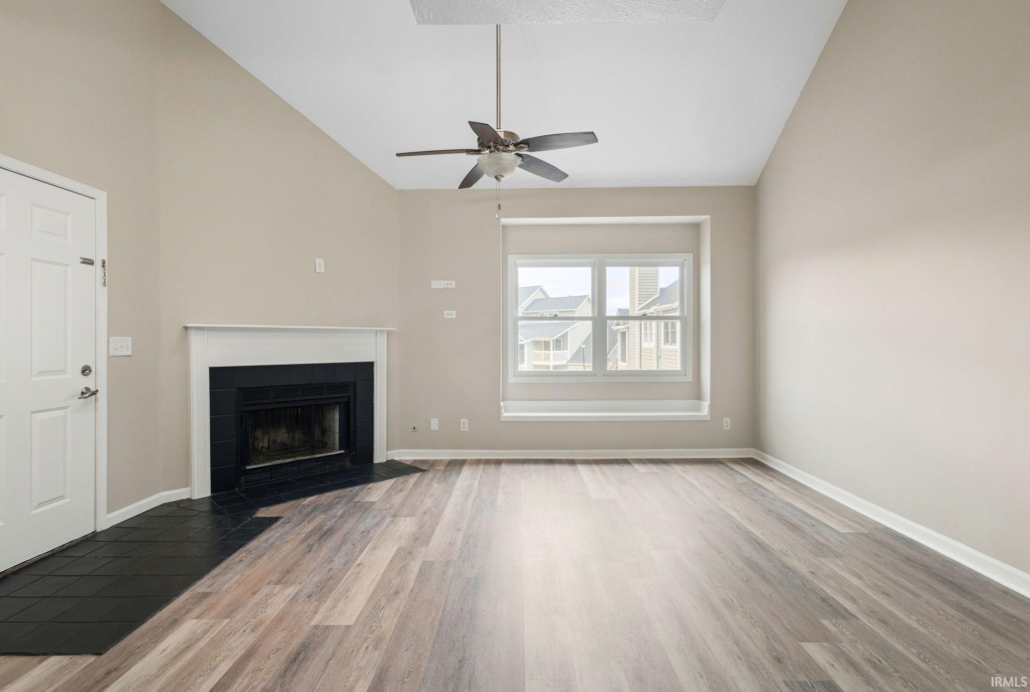 Photo 3 of Sale Pending at 1534 N Oak Hl Dr, South Bend, IN 46637 | MLS# 202637662 | Listing updated on 2026-09-20