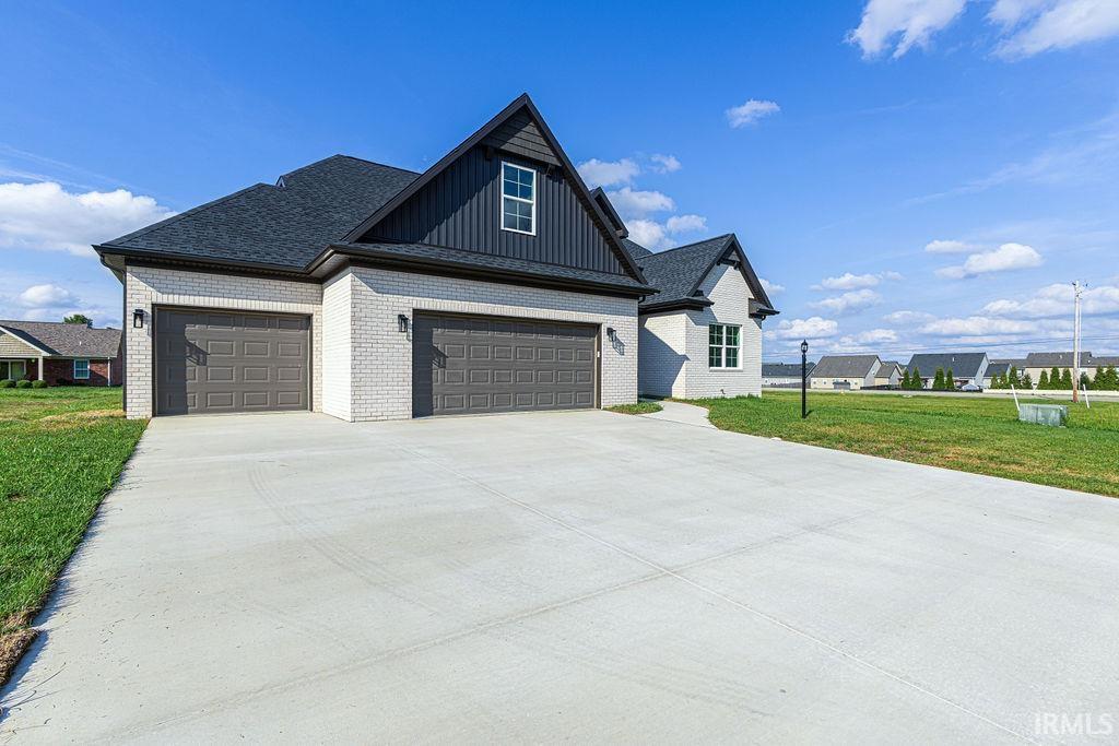 Photo 2 of Manufactured home for sale at 4714 Violet Dr, Evansville, IN 47725 | MLS# 202637691 | Listing updated on 2026-09-12