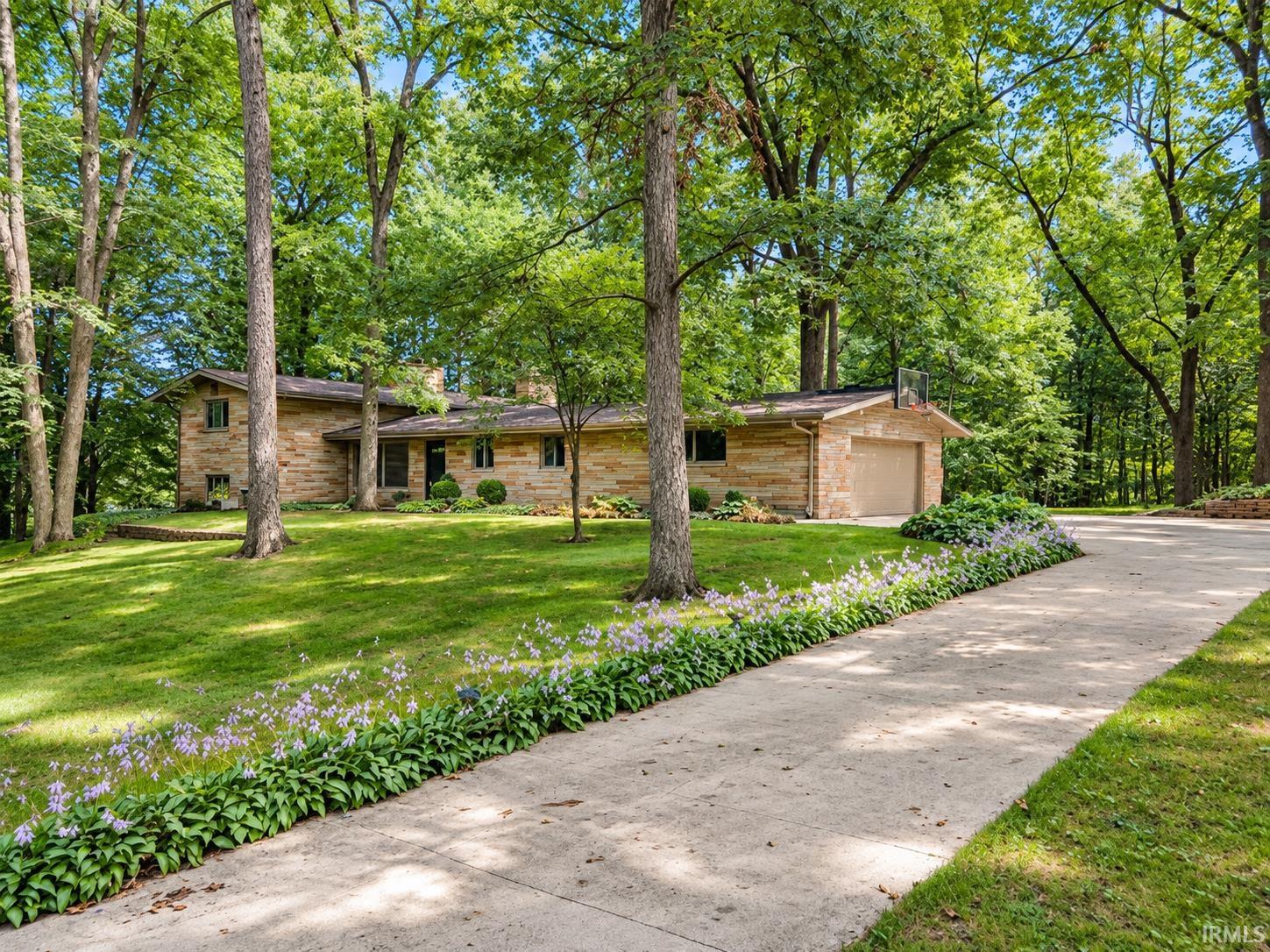 Manufactured home for sale at 2804 N Walnut Way, Marion, IN 46952 | MLS# 202637699