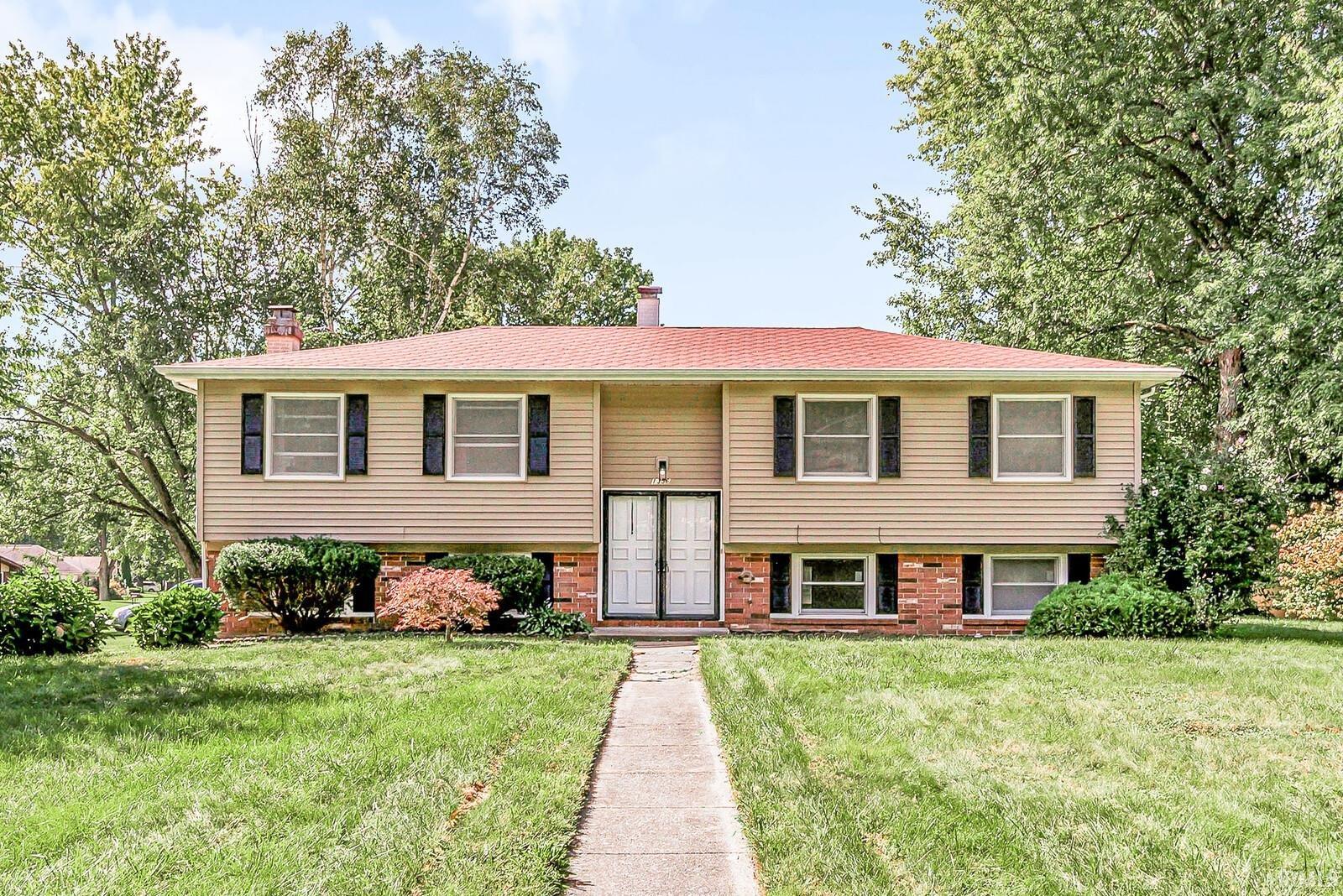 Photo 1 of Manufactured home for sale at 1356 Hampshire Dr, South Bend, IN 46614 | MLS# 202637767 | Listing updated on 2026-09-12