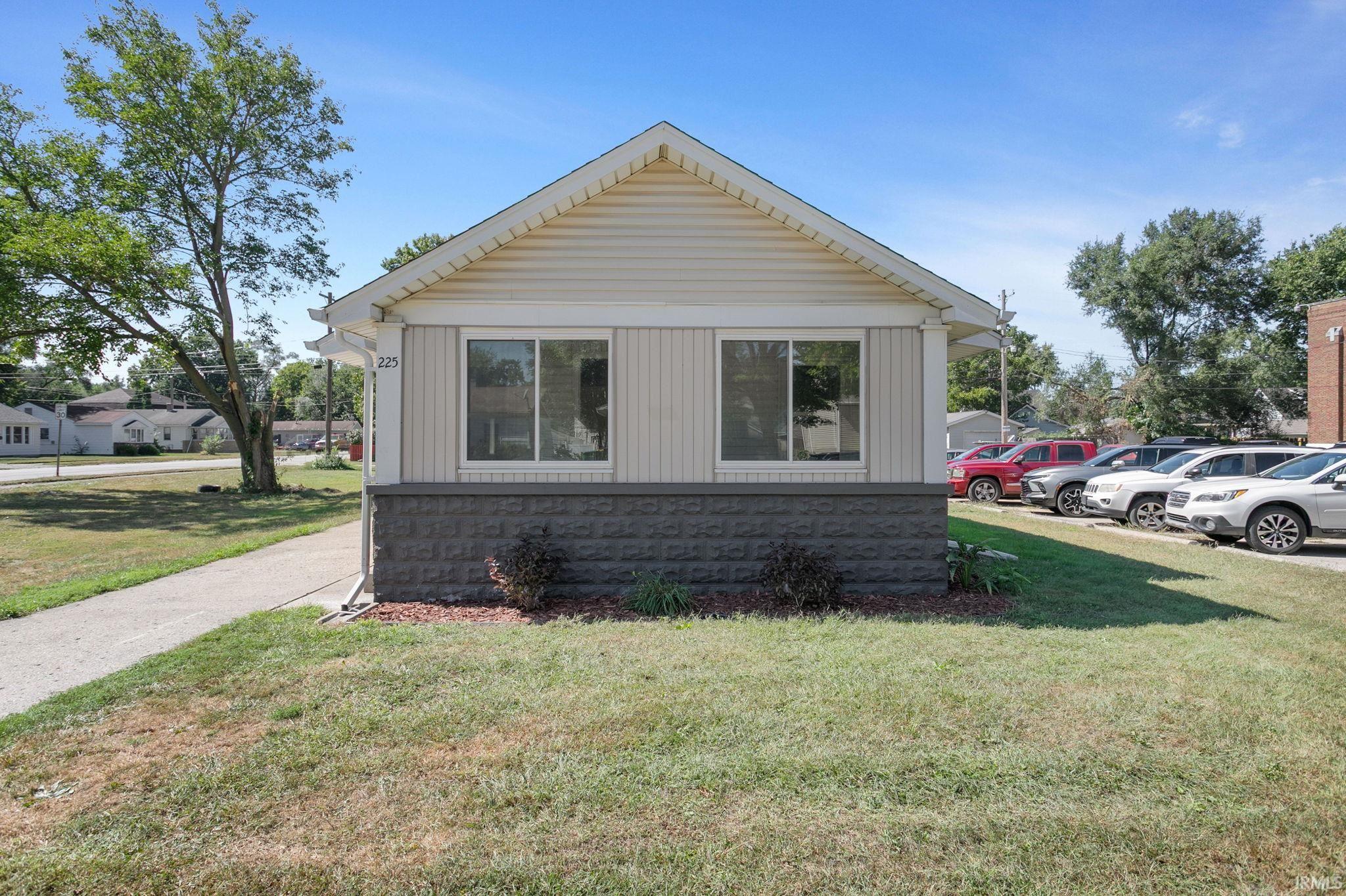 Manufactured home for sale at 225 Melville St, Mishawaka, IN 46544 | MLS# 202637772