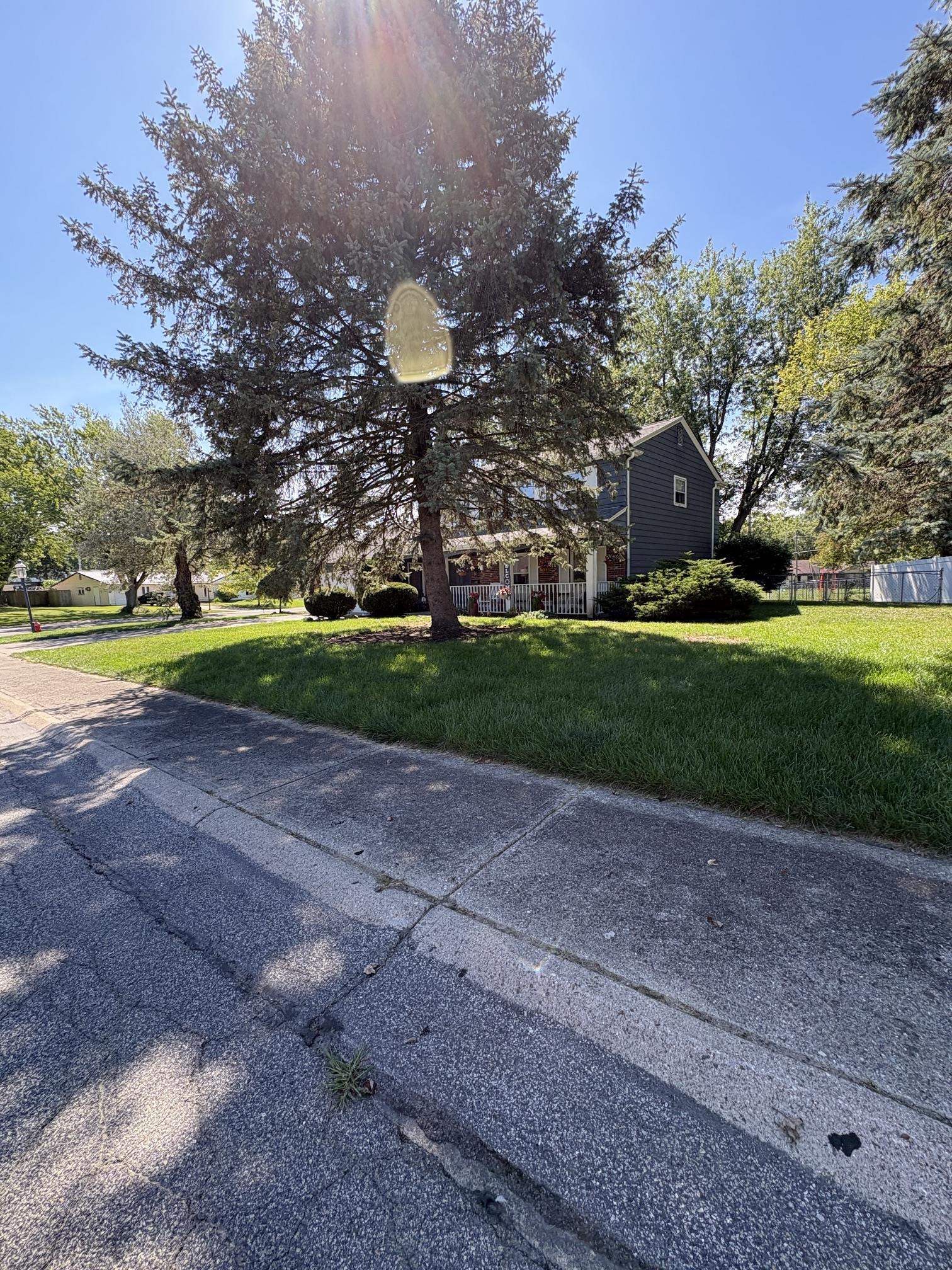 Photo 4 of Sale Pending at 410 Inglenook Pl, Angola, IN 46703 | MLS# 202637779 | Listing updated on 2026-09-14