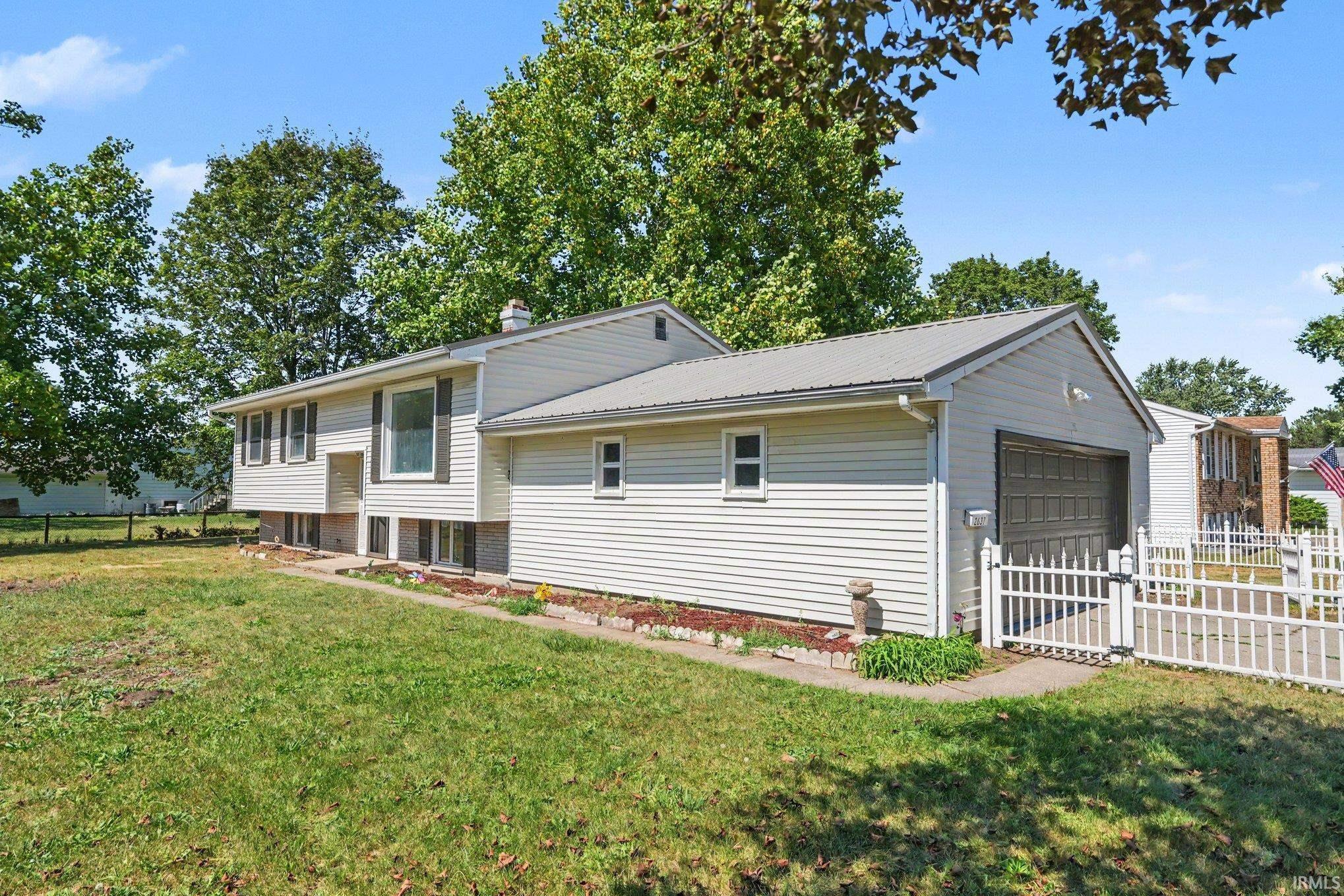 Photo 3 of Manufactured home for sale at 2637 Frances Ave, Elkhart, IN 46517 | MLS# 202637814 | Listing updated on 2026-09-16