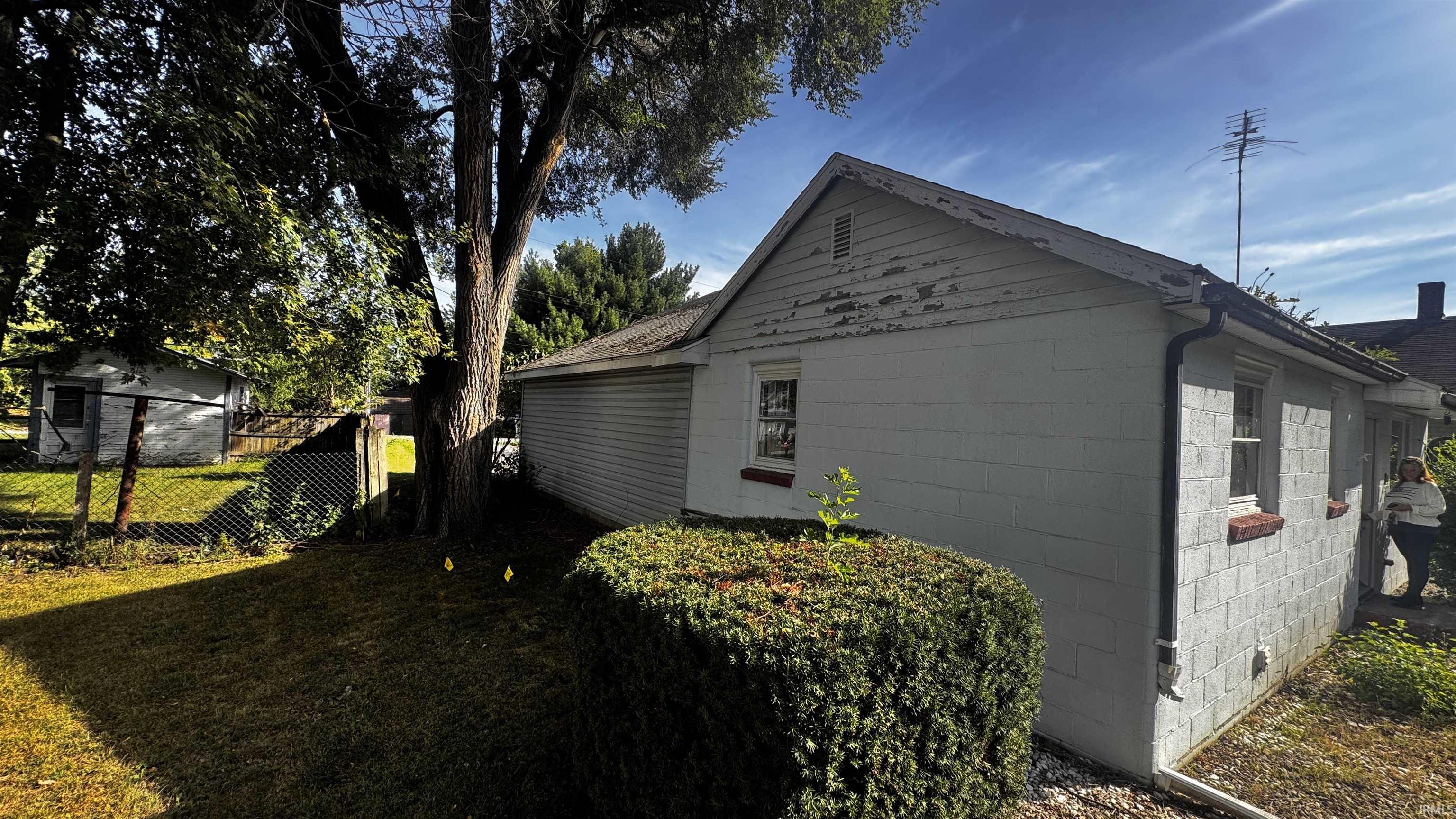 Photo 2 of Manufactured home for sale at 1203 Division St, Goshen, IN 46528 | MLS# 202637830 | Listing updated on 2026-09-13