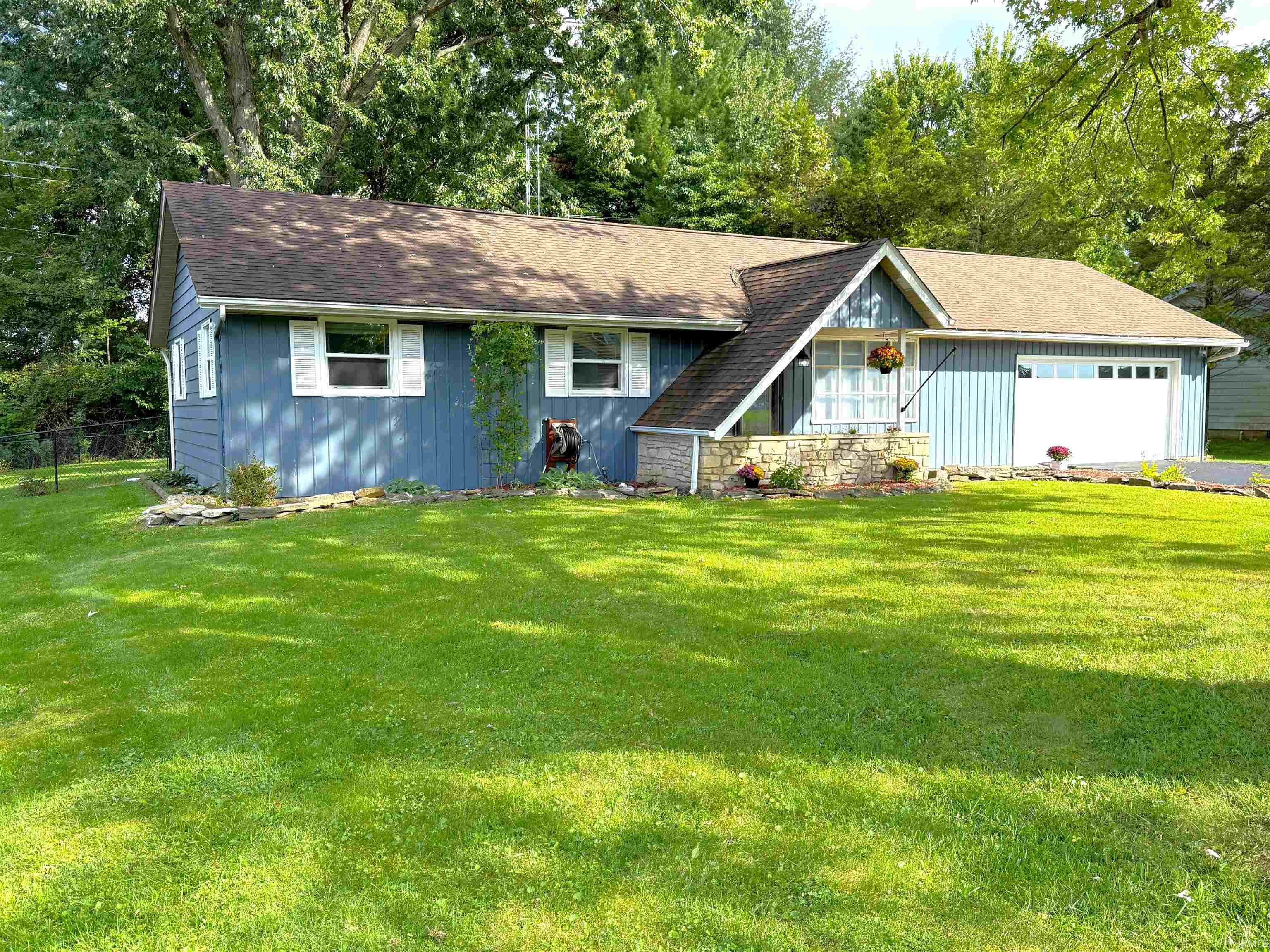 Photo 2 of Manufactured home for sale at 4414 N Ridgewood Dr, Bloomington, IN 47404 | MLS# 202637833 | Listing updated on 2026-09-14
