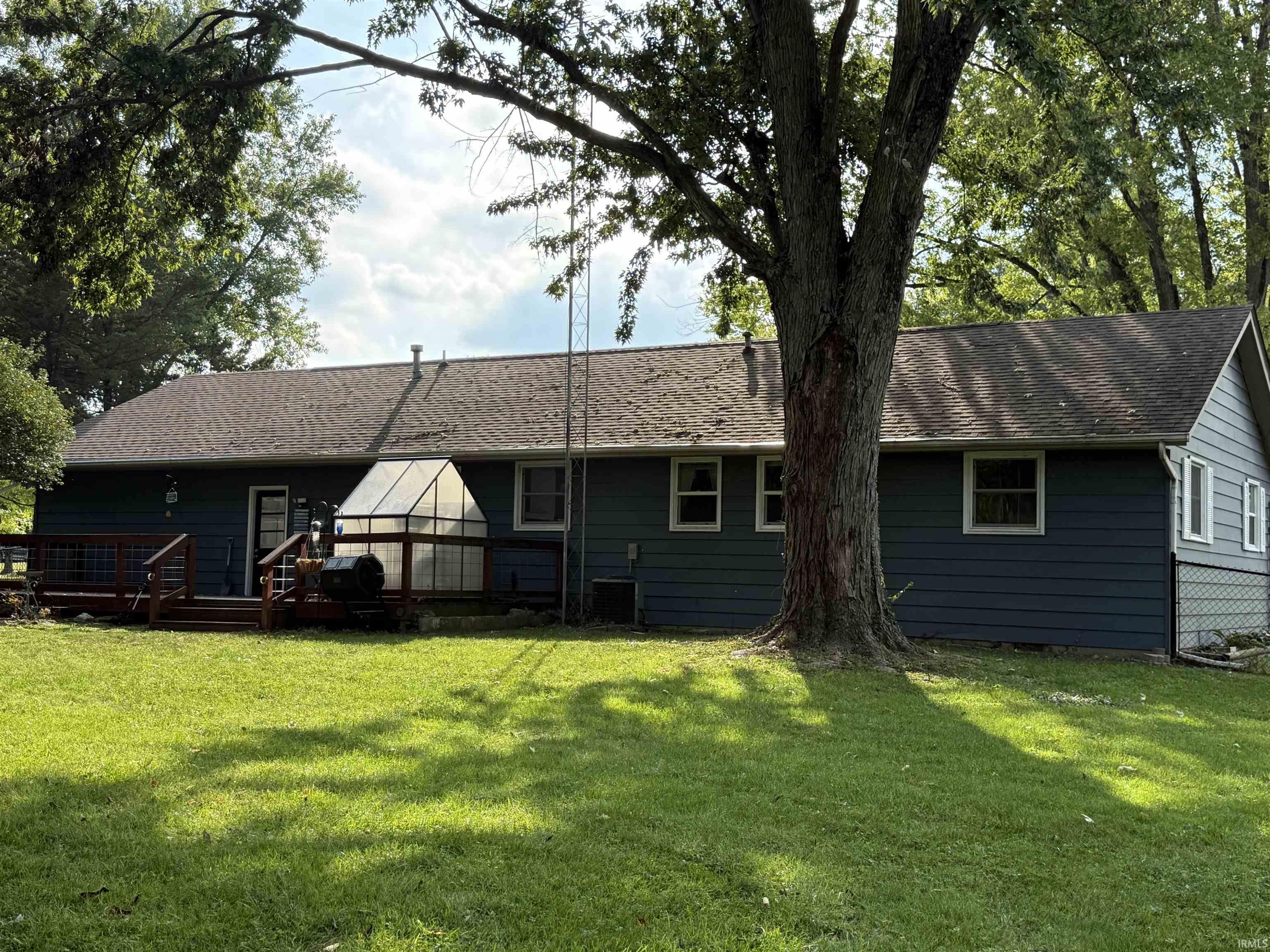 Photo 3 of Manufactured home for sale at 4414 N Ridgewood Dr, Bloomington, IN 47404 | MLS# 202637833 | Listing updated on 2026-09-14