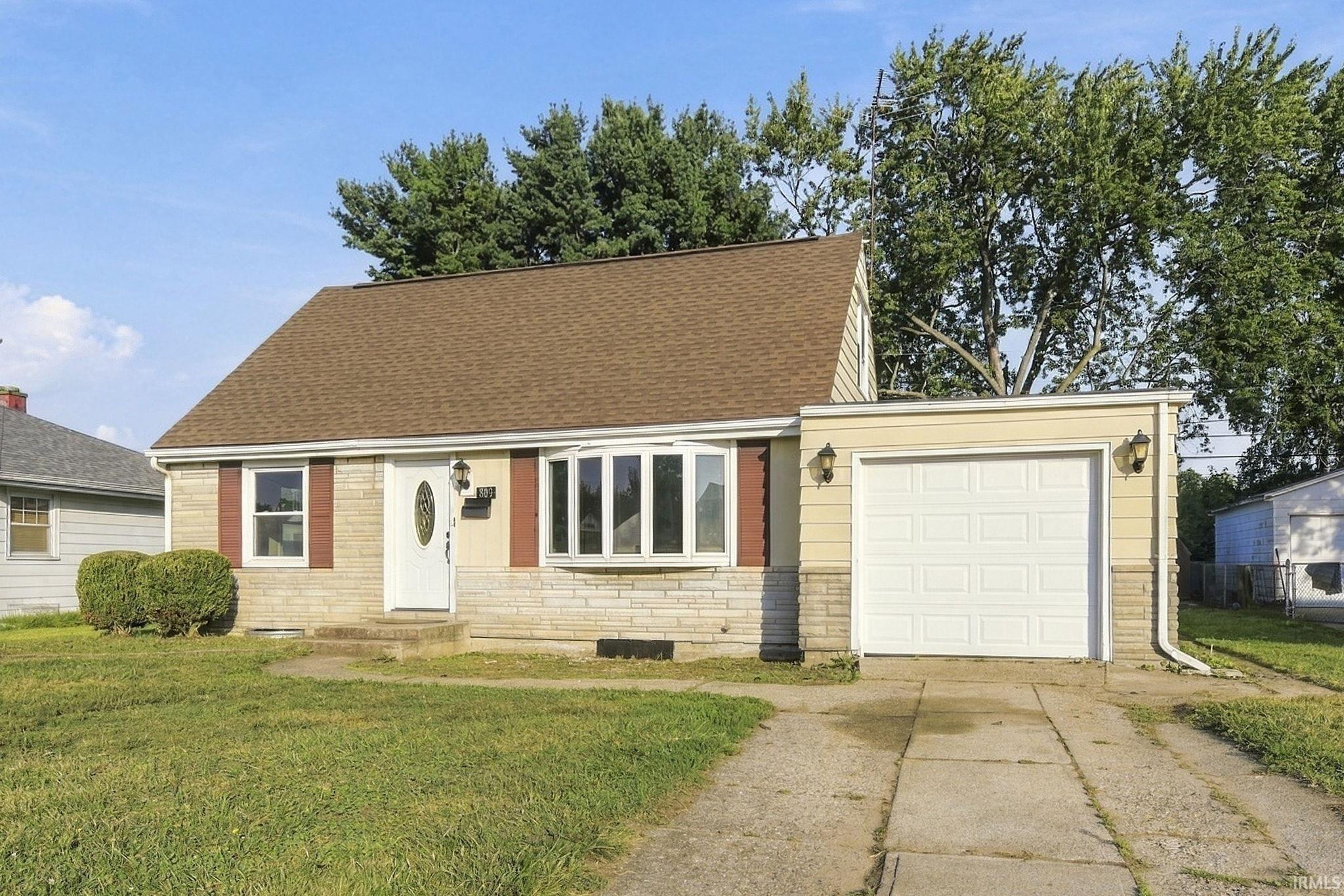 Photo 1 of Sale Pending at 809 Garden Ln, South Bend, IN 46619 | MLS# 202637856 | Listing updated on 2026-09-19