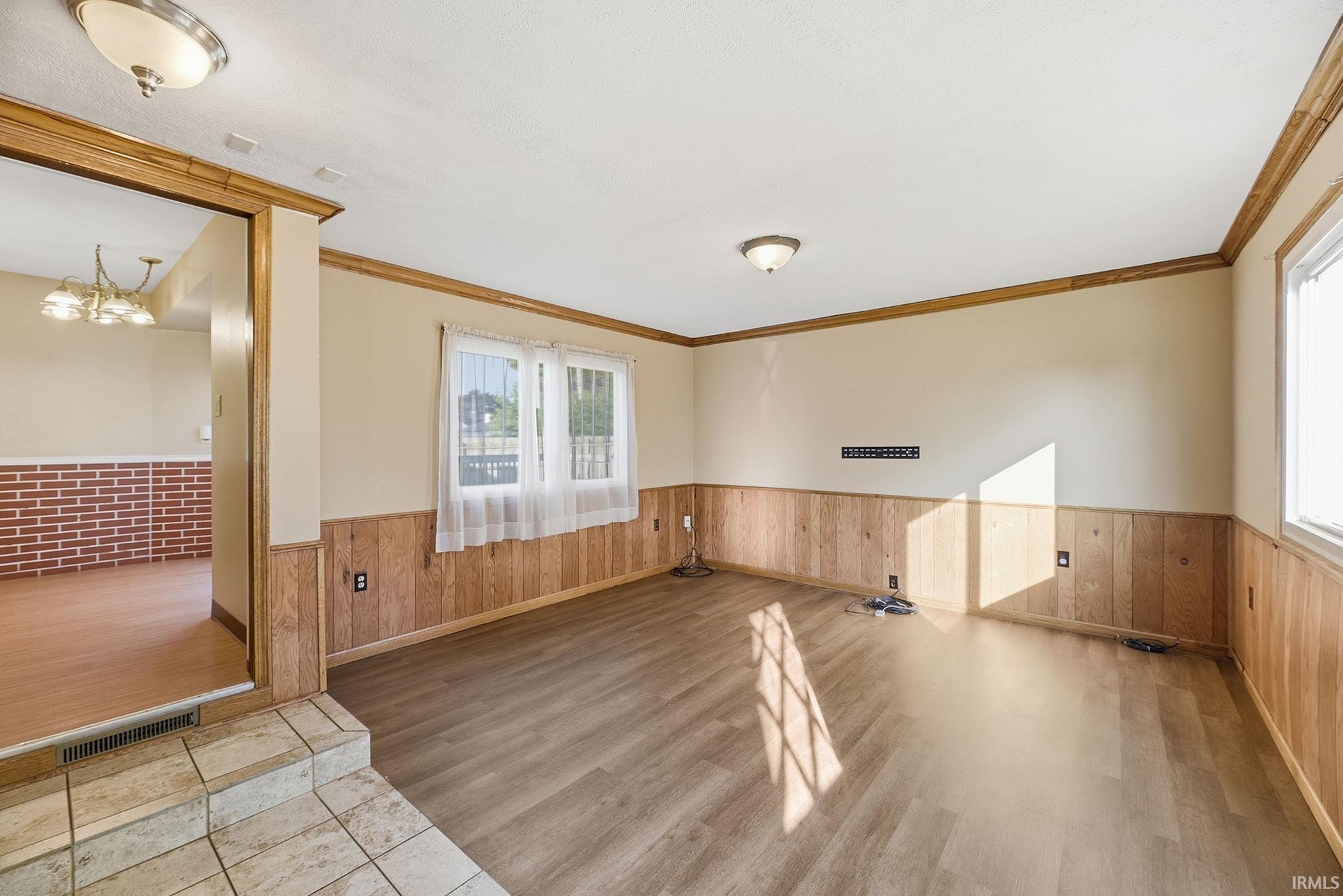 Photo 3 of Sale Pending at 809 Garden Ln, South Bend, IN 46619 | MLS# 202637856 | Listing updated on 2026-09-19