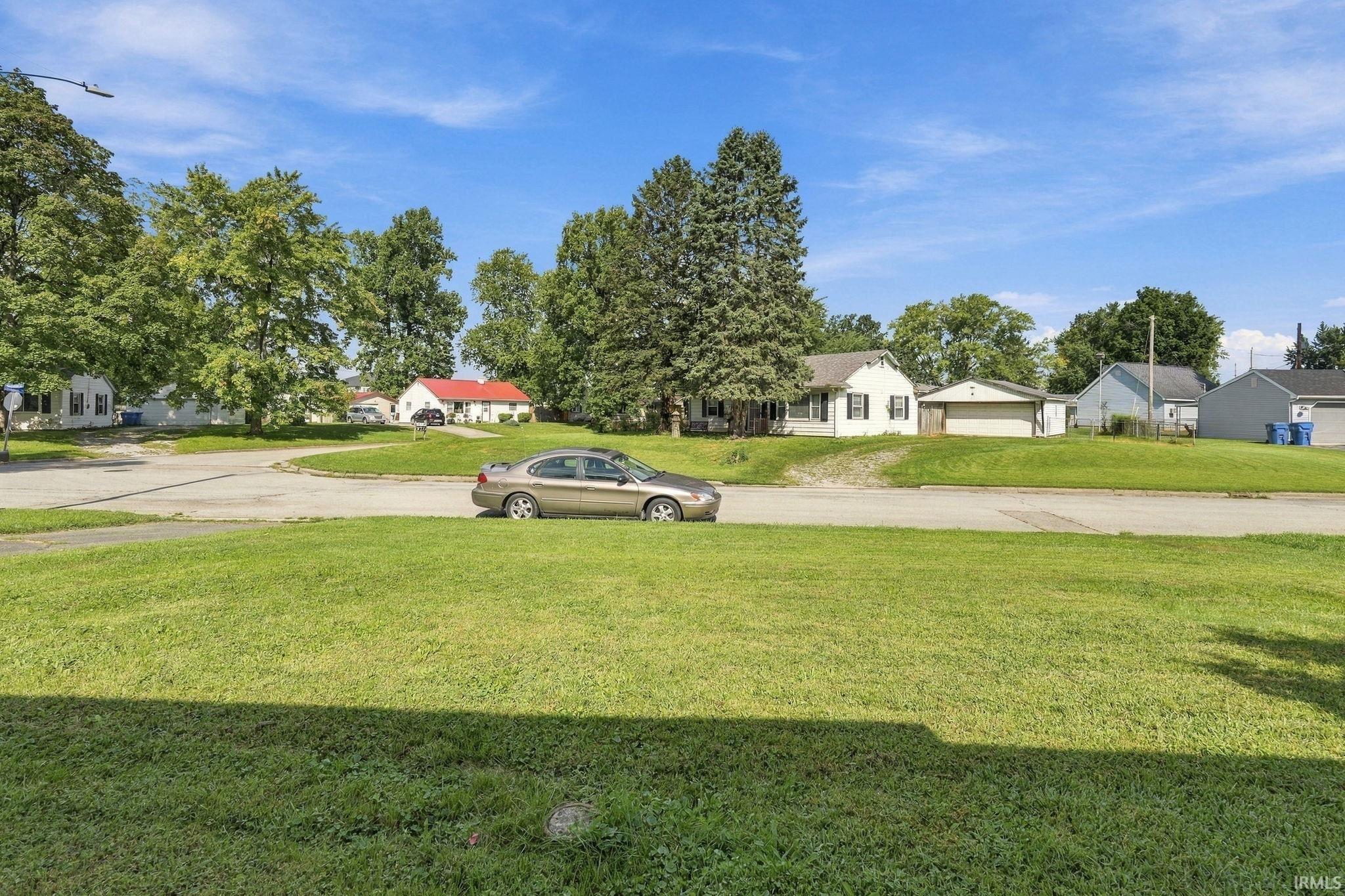 Photo 3 of Sale Pending at 1079 Brookdale Dr, New Haven, IN 46774 | MLS# 202637858 | Listing updated on 2026-09-18