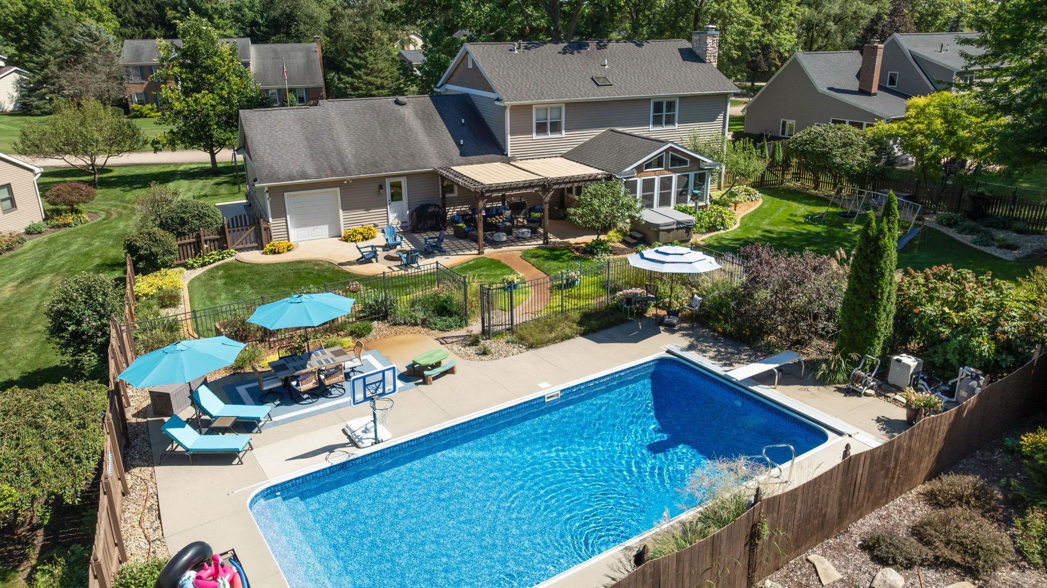 Photo 2 of Sale Pending at 54541 Hunters Ct, Elkhart, IN 46514 | MLS# 202637873 | Listing updated on 2026-09-17