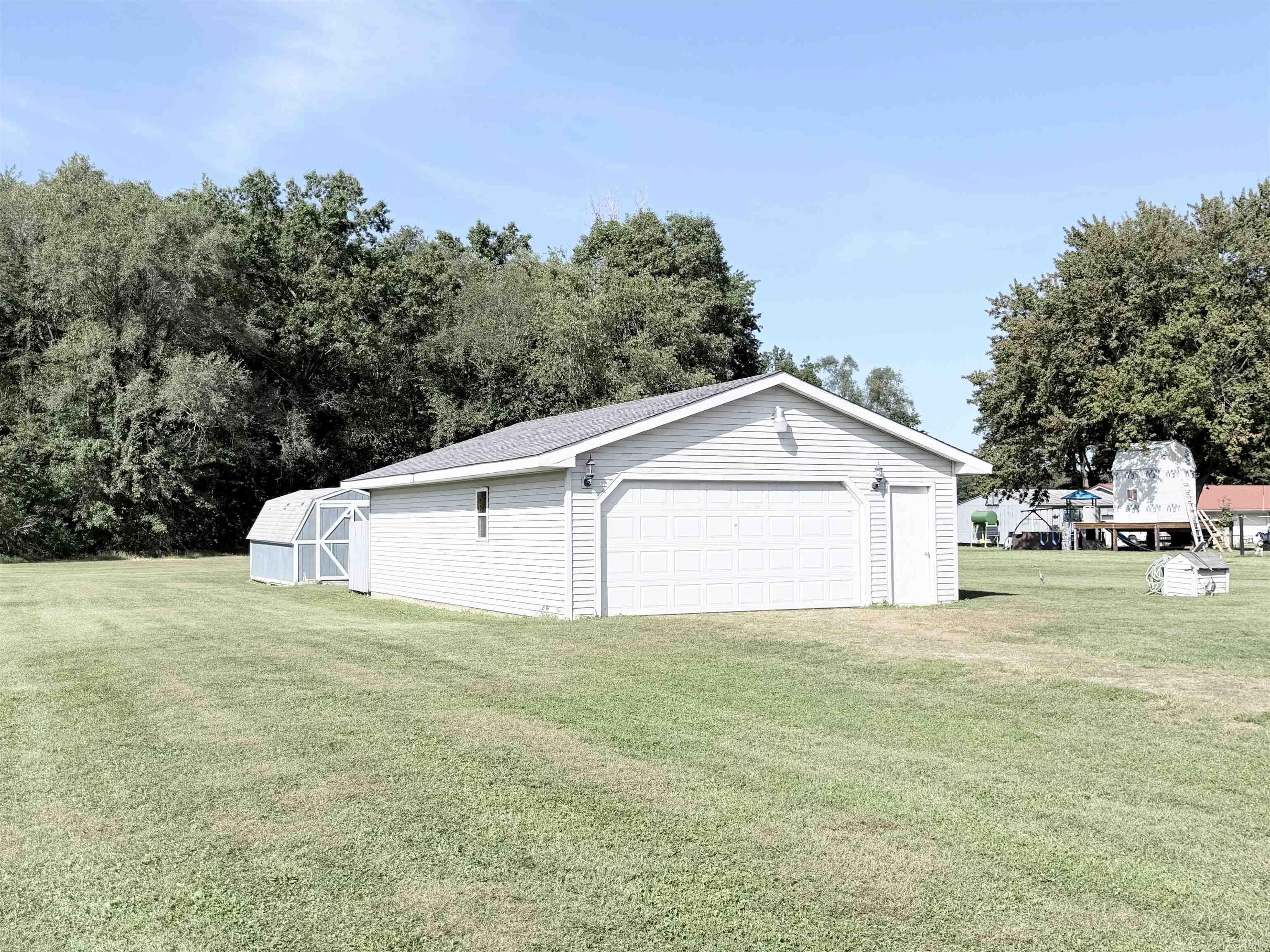 Photo 4 of Sale Pending at 27701 Jackson Rd, North Liberty, IN 46554 | MLS# 202637880 | Listing updated on 2026-09-16