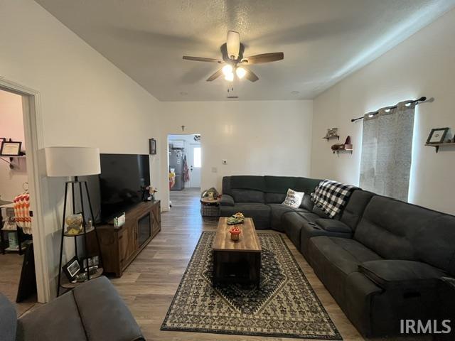 Photo 4 of Manufactured home for sale at 2316 S B St, Elwood, IN 46036 | MLS# 202637882 | Listing updated on 2026-09-16