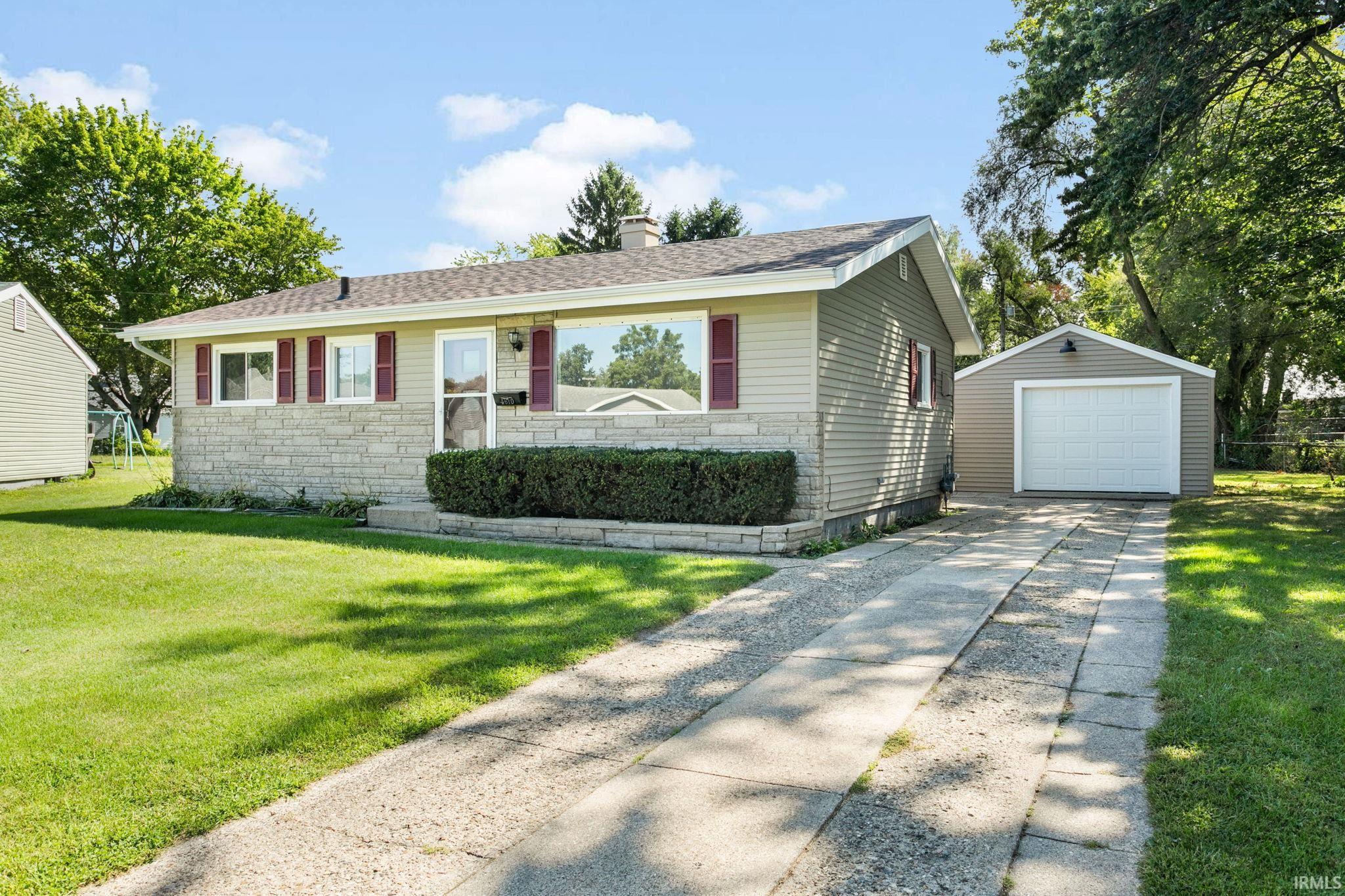 Photo 2 of Sale Pending at 4610 Ridgeway St, South Bend, IN 46619 | MLS# 202637901 | Listing updated on 2026-09-19