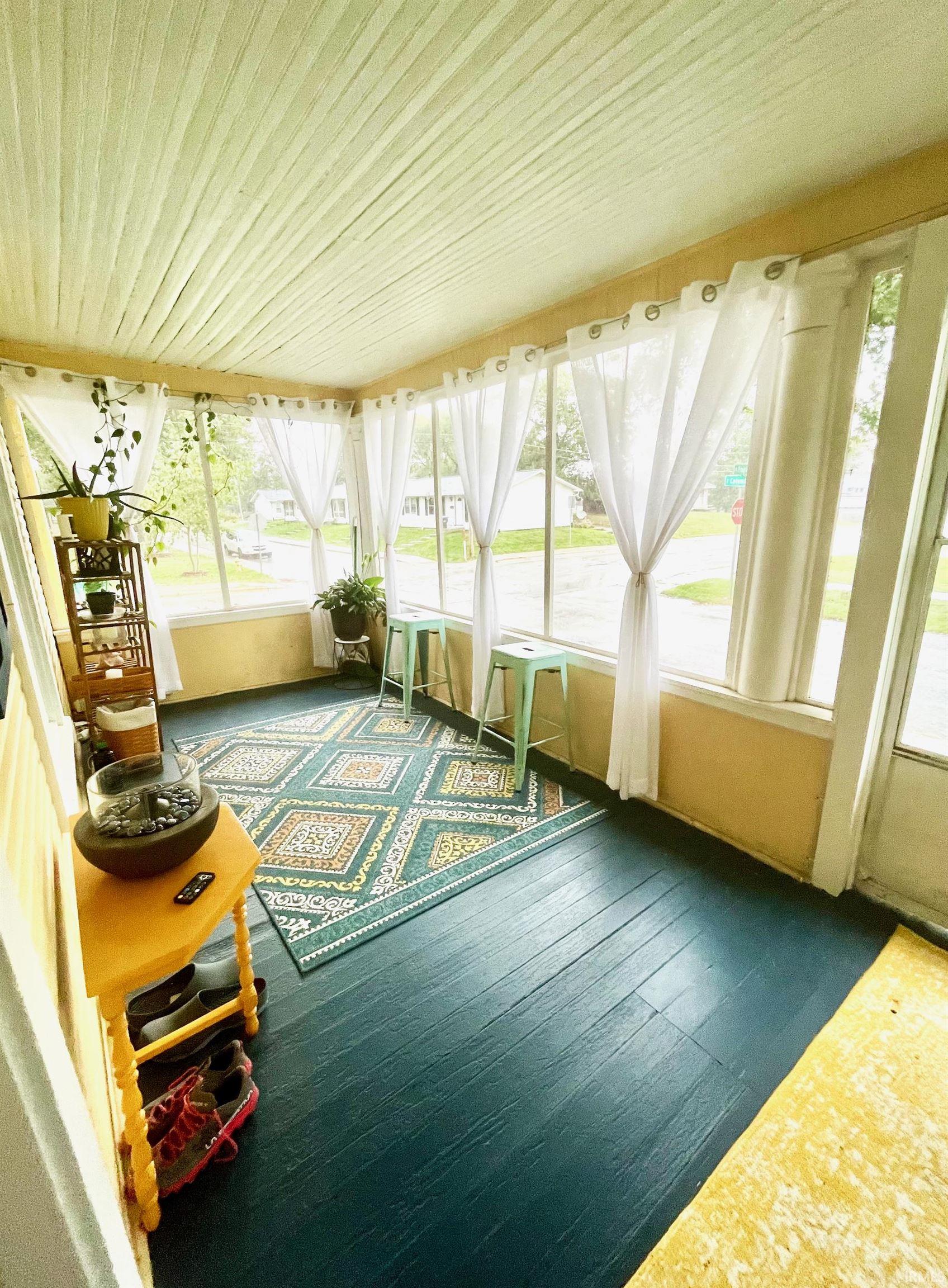 Photo 3 of Manufactured home for sale at 604 S Columbia St, Warsaw, IN 46580 | MLS# 202637912 | Listing updated on 2026-09-15