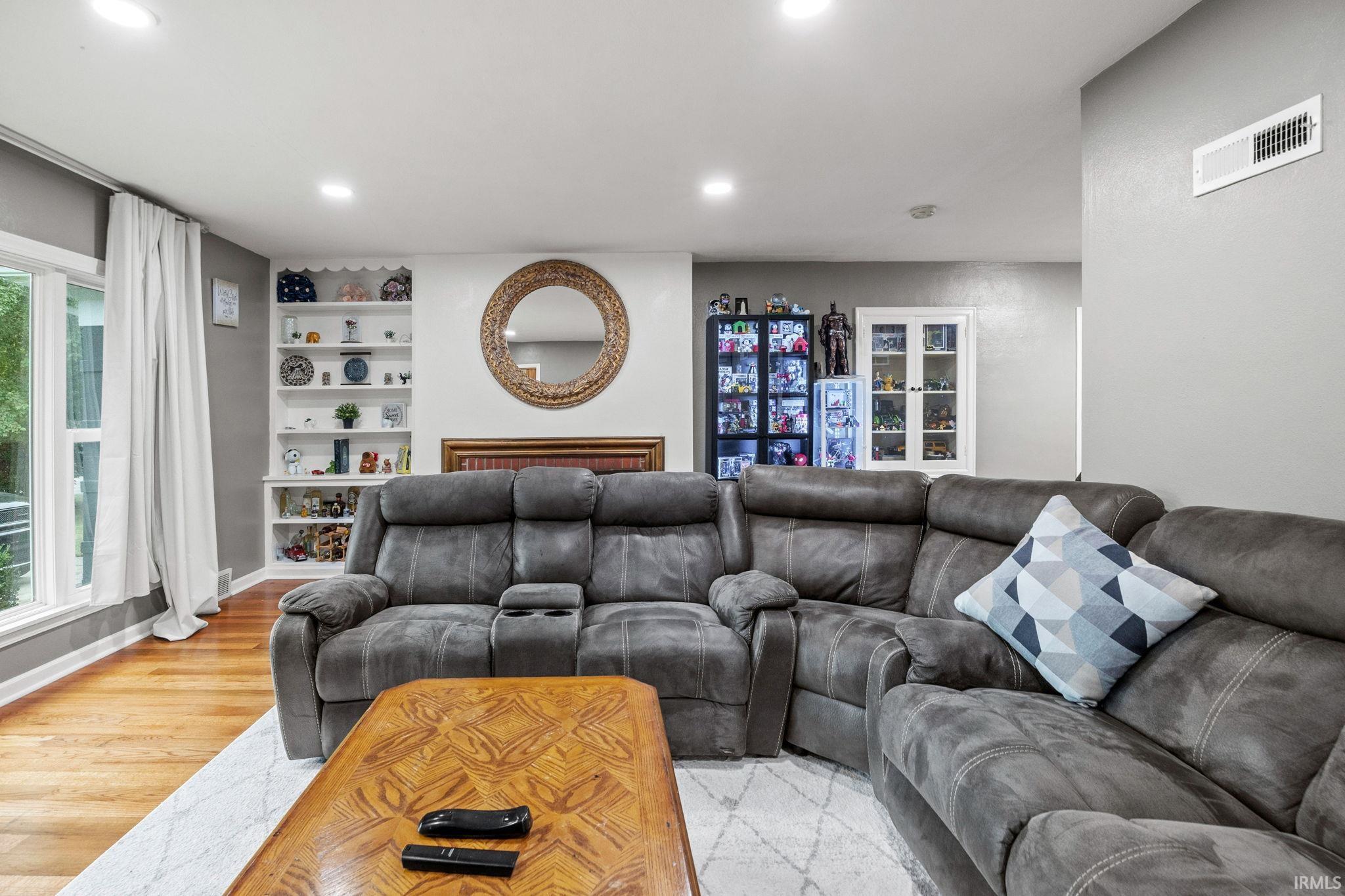 Photo 3 of Manufactured home for sale at 1107 Rochester St, Lafayette, IN 47905 | MLS# 202637923 | Listing updated on 2026-09-14