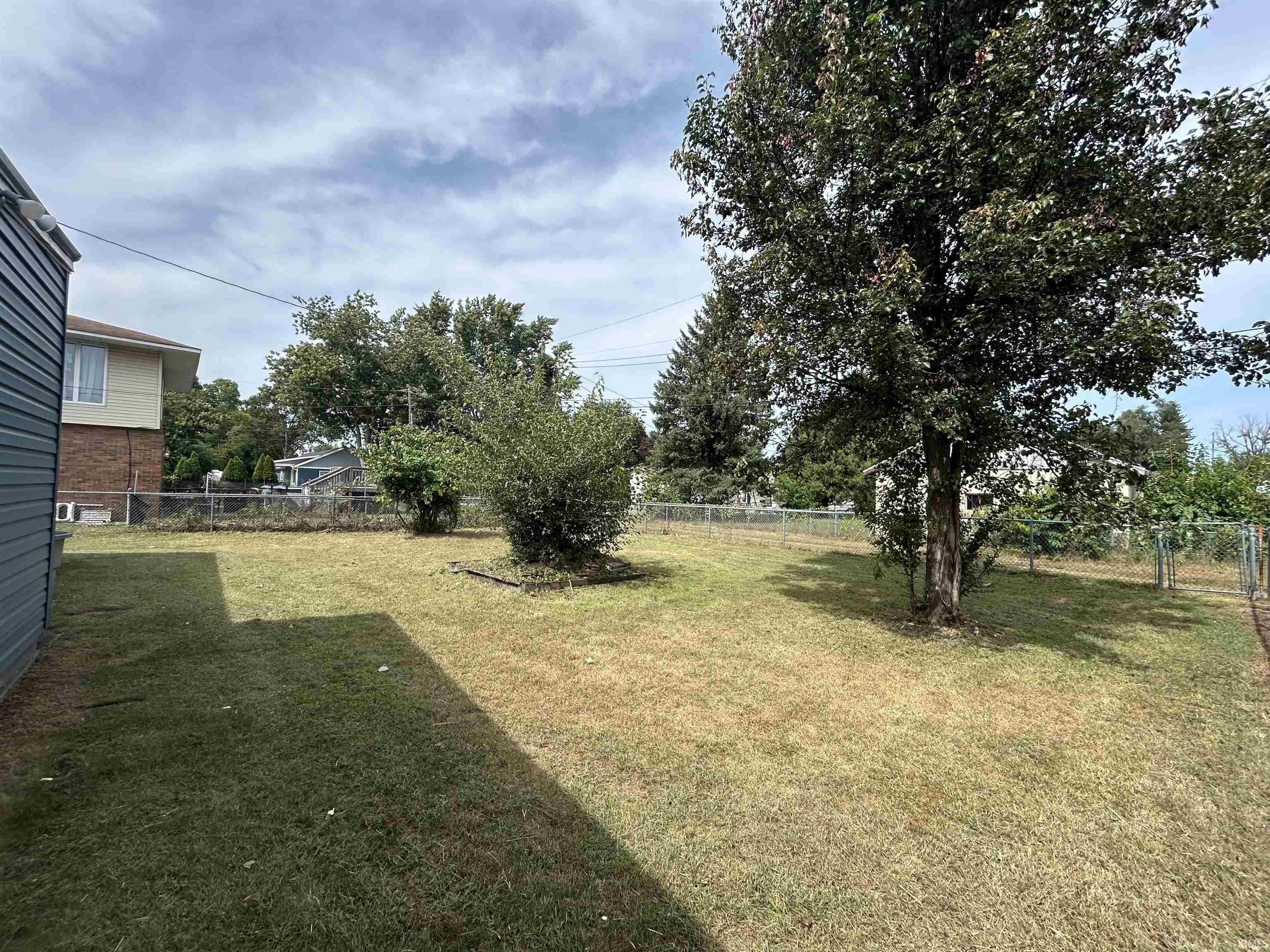 Photo 3 of Manufactured home for sale at 305 W New York St, Knox, IN 46534 | MLS# 202637930 | Listing updated on 2026-09-16
