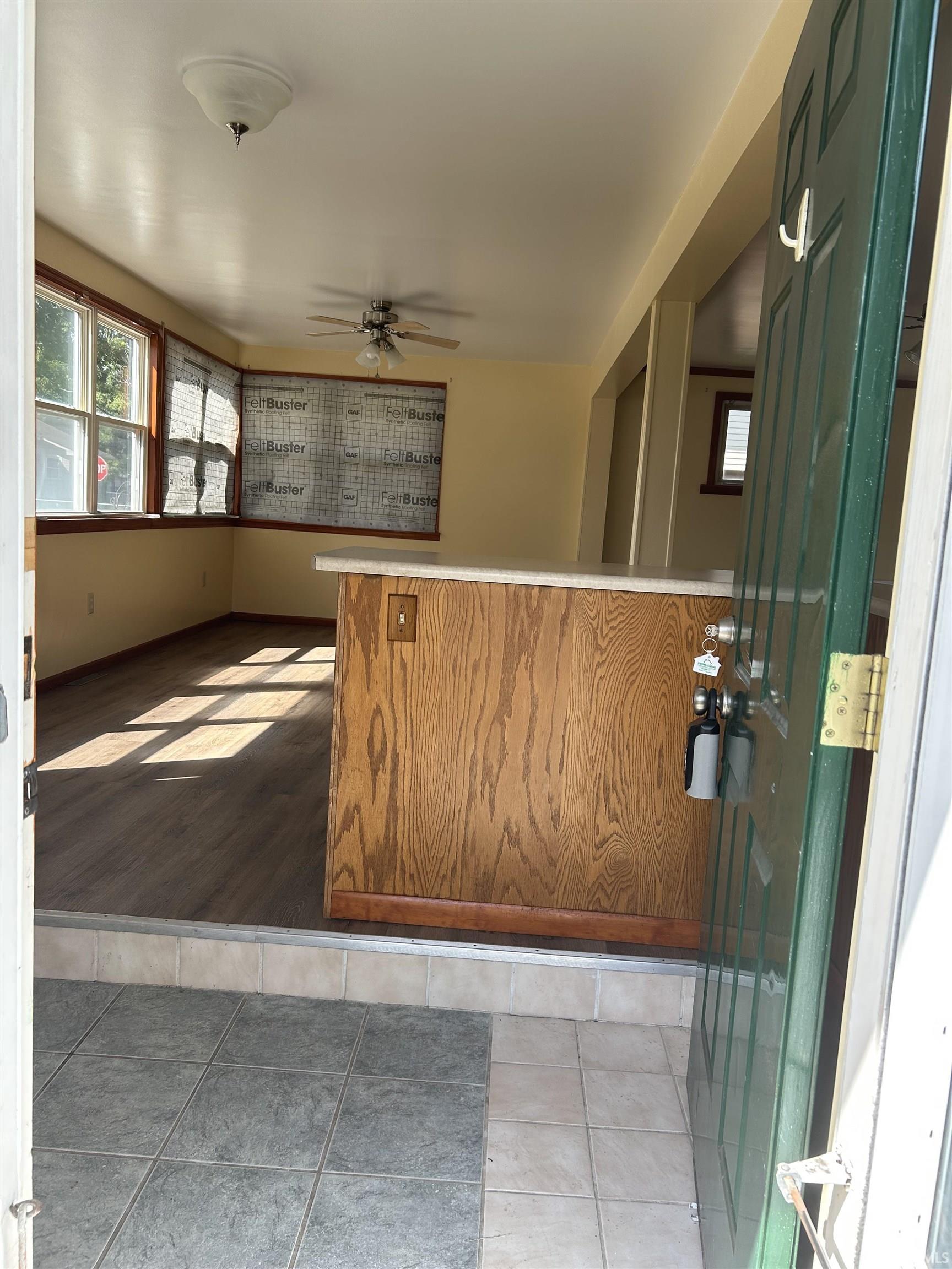 Photo 4 of Manufactured home for sale at 305 W New York St, Knox, IN 46534 | MLS# 202637930 | Listing updated on 2026-09-16