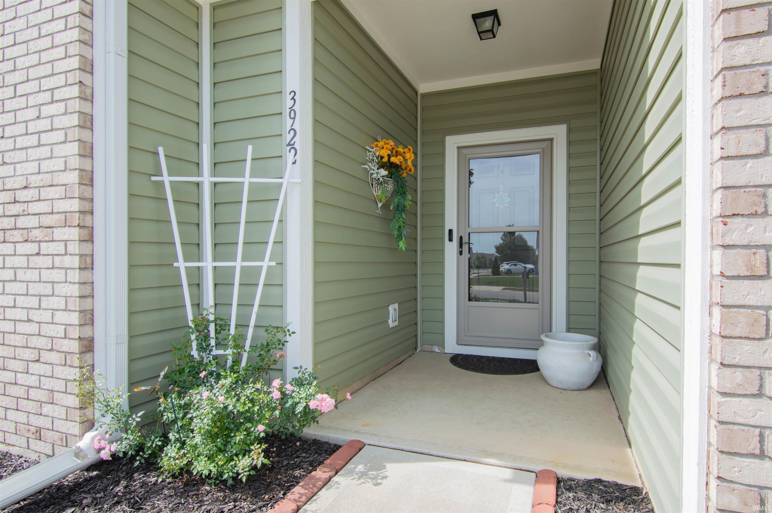 Photo 2 of Sale Pending at 3922 Starkey Dr, Marion, IN 46953 | MLS# 202637931 | Listing updated on 2026-09-18