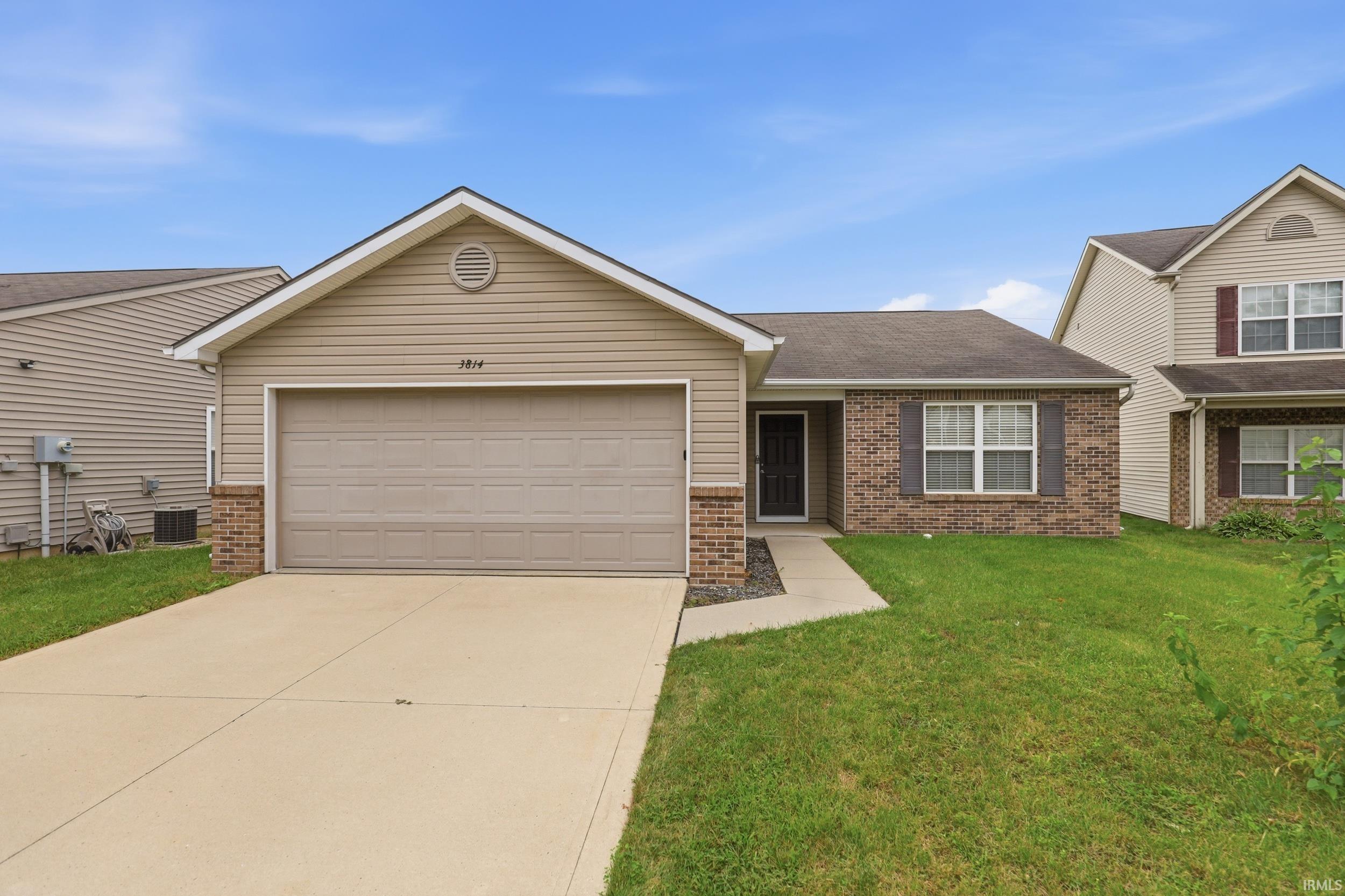 Manufactured home for sale at 3814 Stanton Hall Pkwy, Fort Wayne, IN 46815 | MLS# 202637954