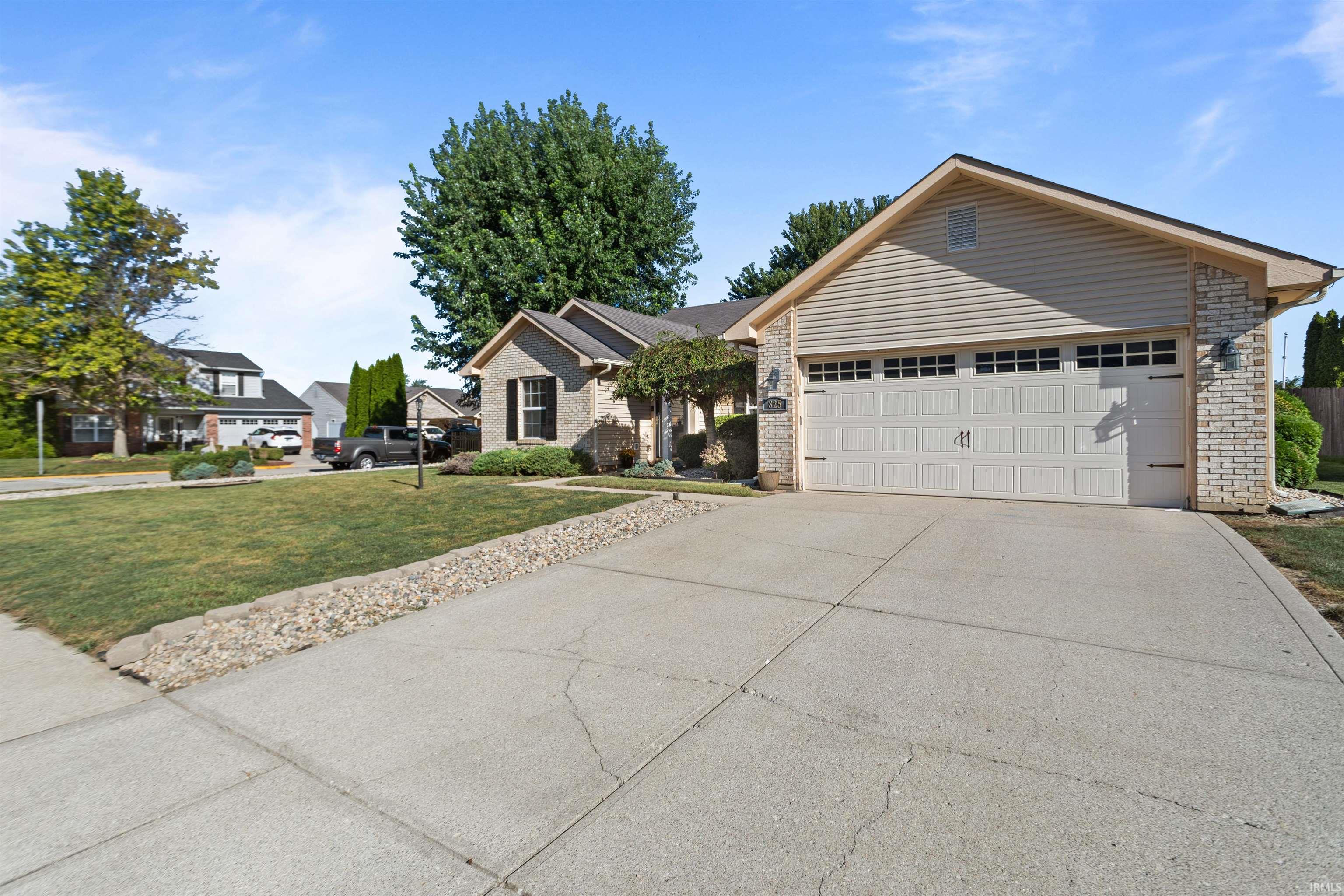 Photo 3 of Manufactured home for sale at 825 Springwater Rd, Kokomo, IN 46902 | MLS# 202637960 | Listing updated on 2026-09-14
