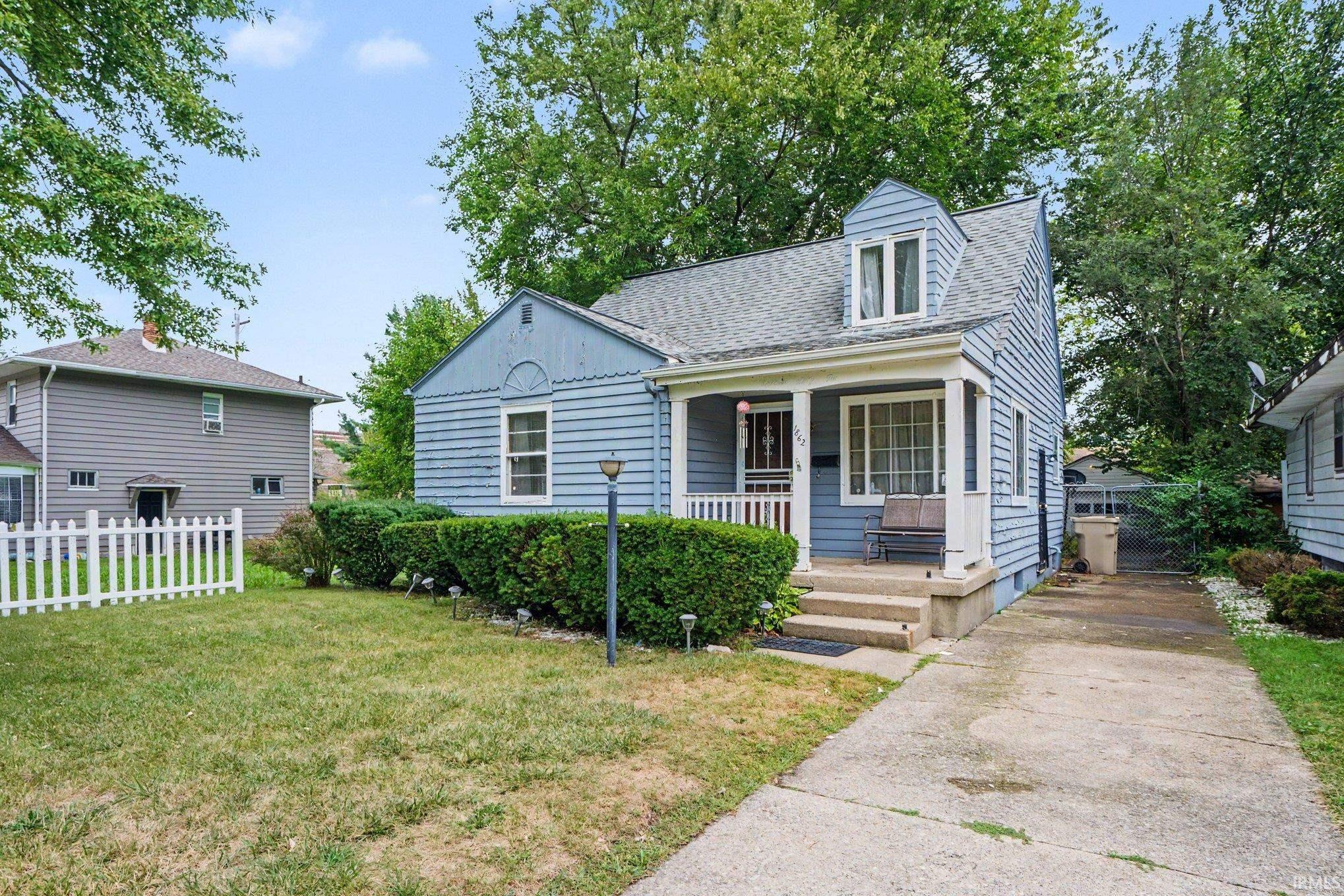 Photo 3 of Sale Pending at 1862 N Brookfield St, South Bend, IN 46628 | MLS# 202637987 | Listing updated on 2026-09-18