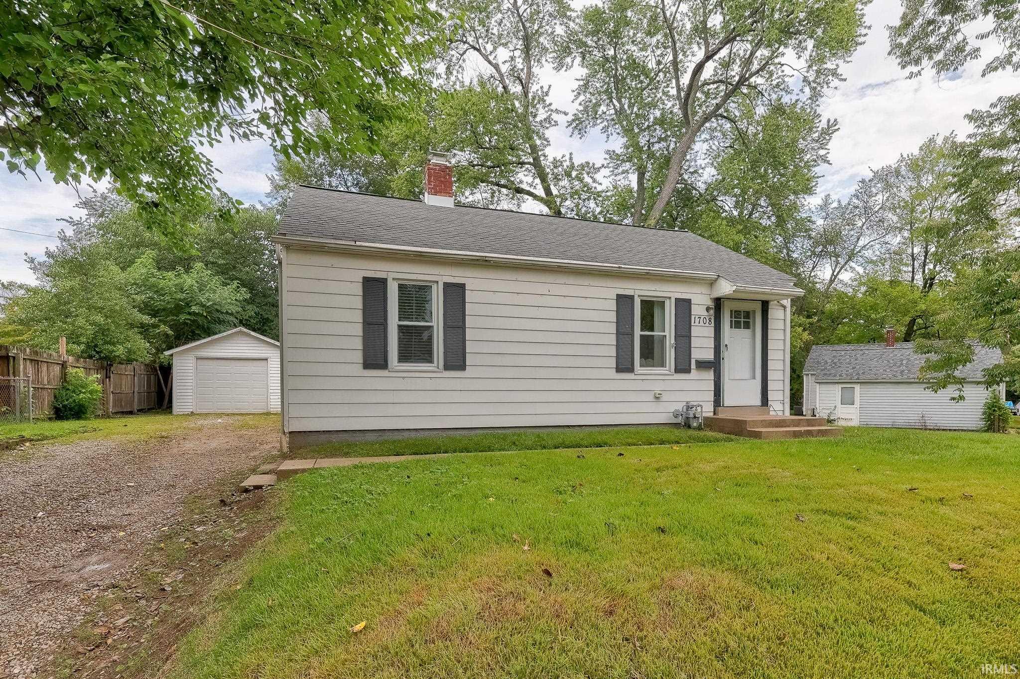 Photo 2 of Manufactured home for sale at 1708 Richardt Ave, Evansville, IN 47711 | MLS# 202638002 | Listing updated on 2026-09-15