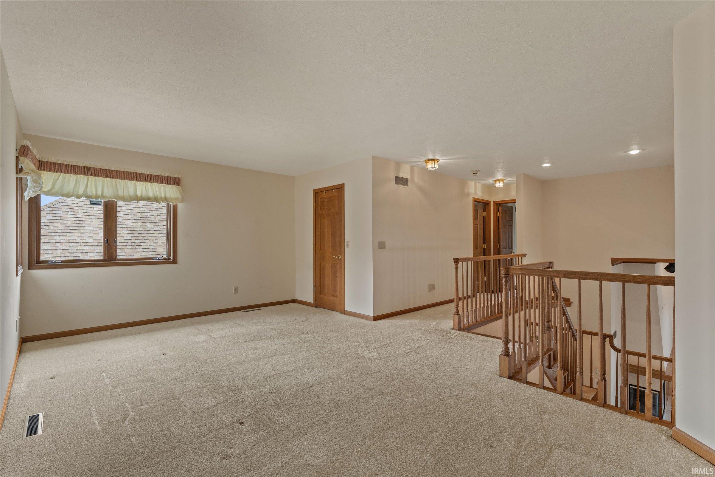 Photo 4 of Manufactured home for sale at 809 Bittersweet Cvs Dr, Mishawaka, IN 46544 | MLS# 202638007 | Listing updated on 2026-09-15