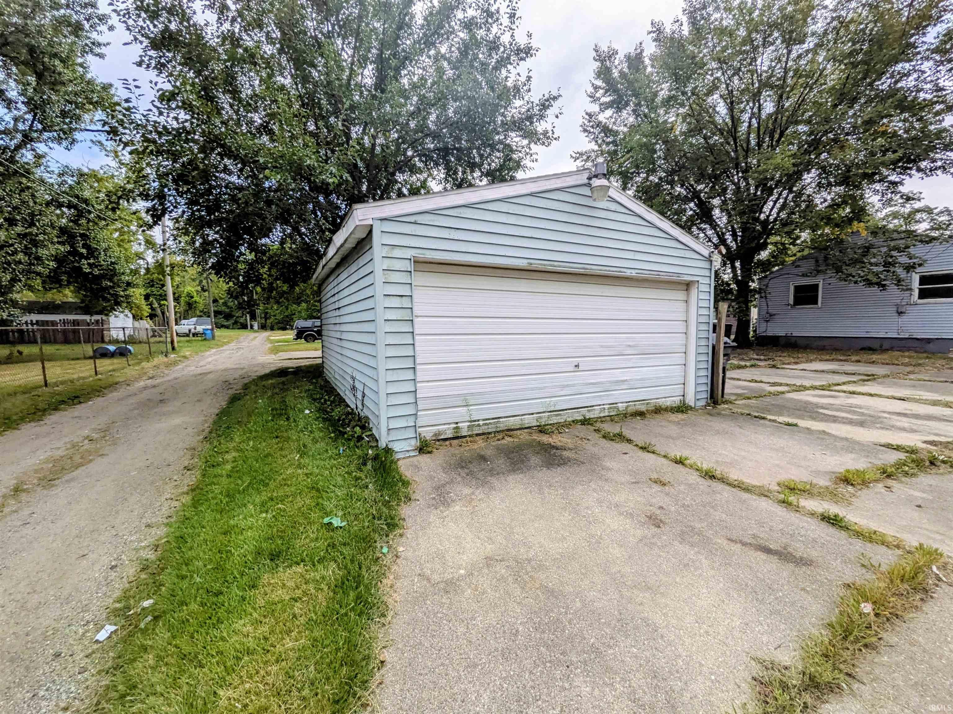 Photo 3 of Manufactured home for sale at 1758 Huey St, South Bend, IN 46628 | MLS# 202638015 | Listing updated on 2026-09-15