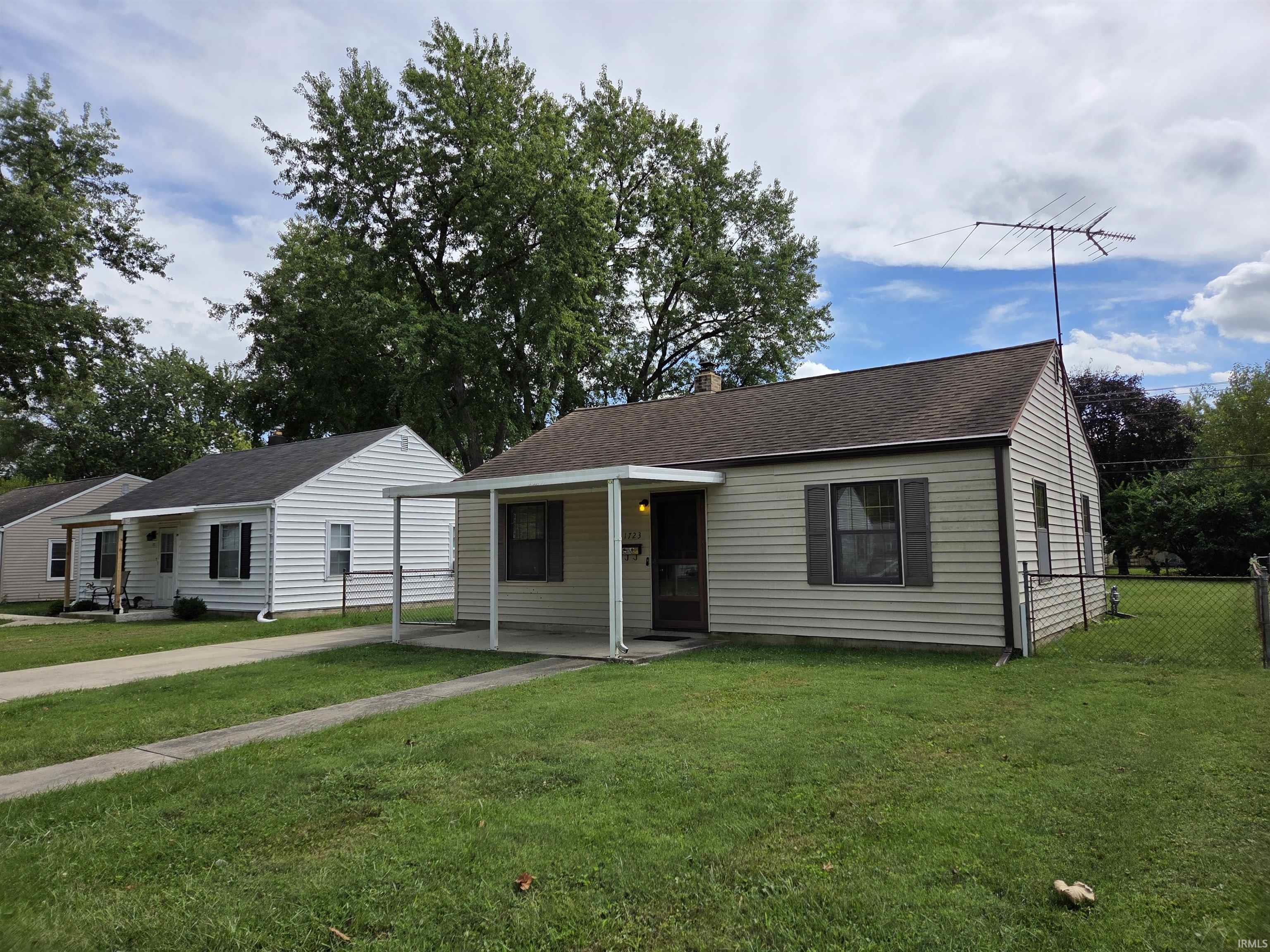 Manufactured home for sale at 1723 E 24th Street, Muncie, IN 47302 | MLS# 202638029