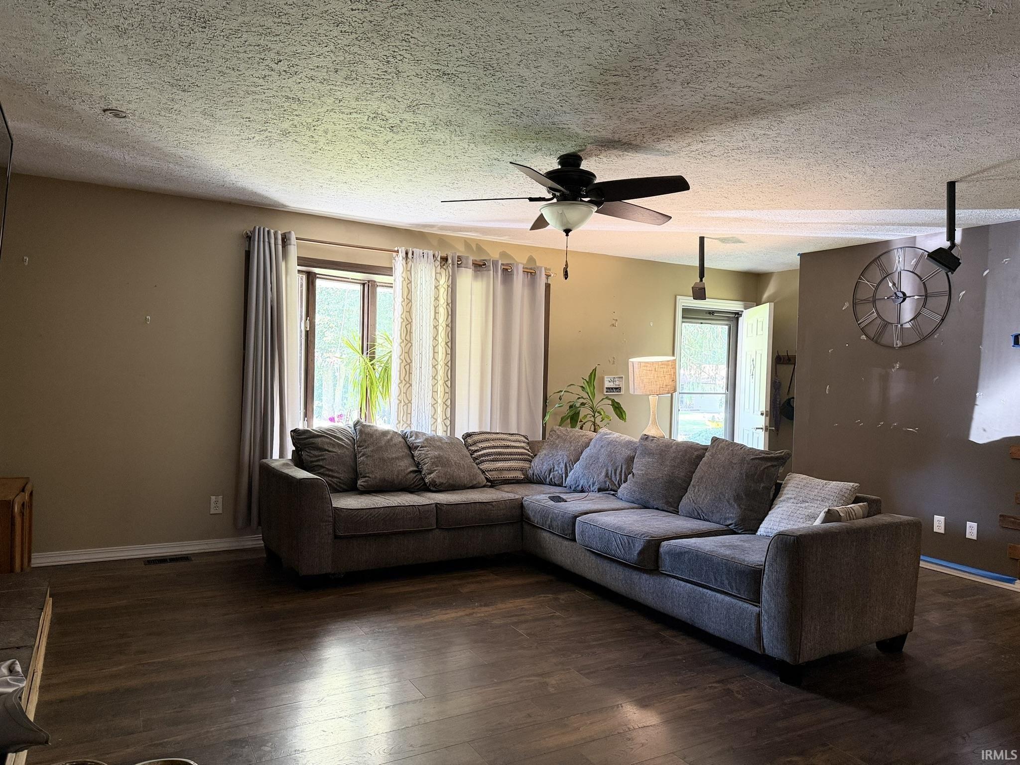 Photo 3 of Manufactured home for sale at 2006 E Wade Rd, Warsaw, IN 46580 | MLS# 202638032 | Listing updated on 2026-09-15