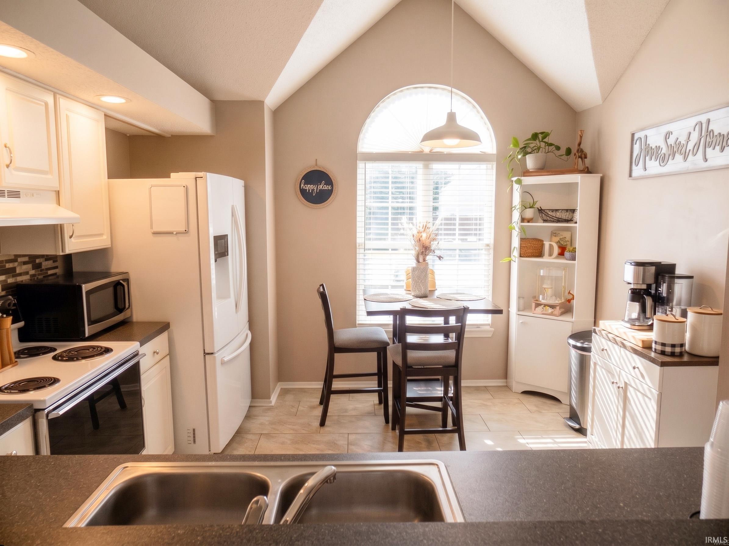 Photo 4 of Manufactured home for sale at 1750 Greencastle Dr, Evansville, IN 47715 | MLS# 202638036 | Listing updated on 2026-09-18
