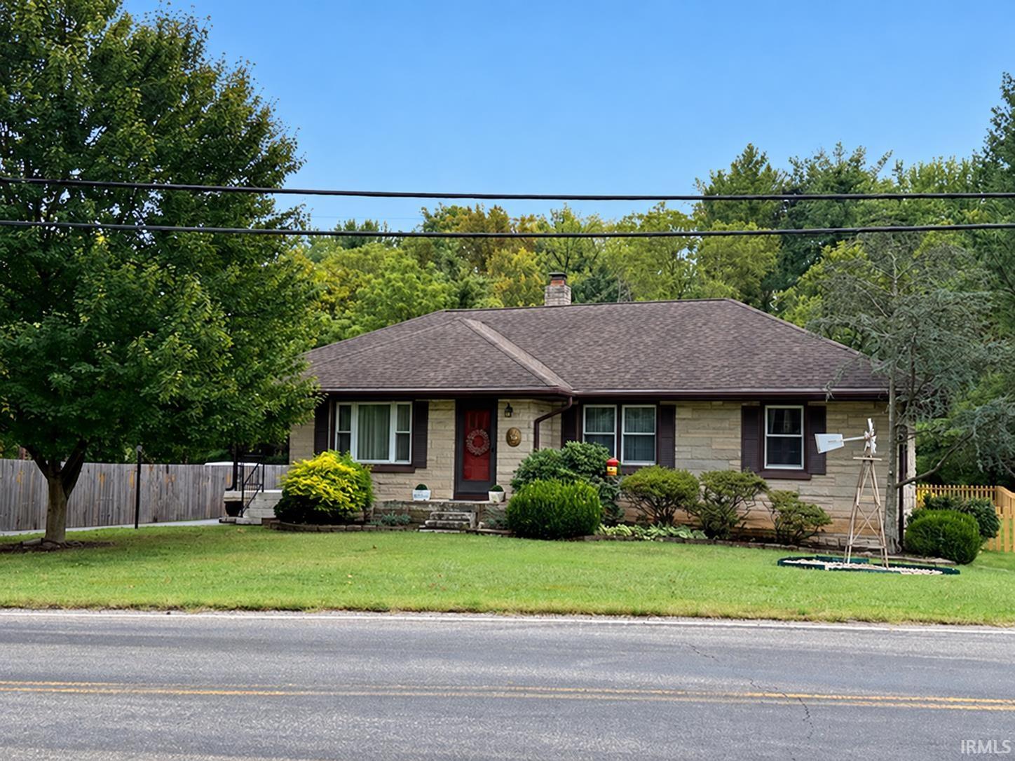 Manufactured home for sale at 5220 Broadway Ave, Evansville, IN 47712 | MLS# 202638043