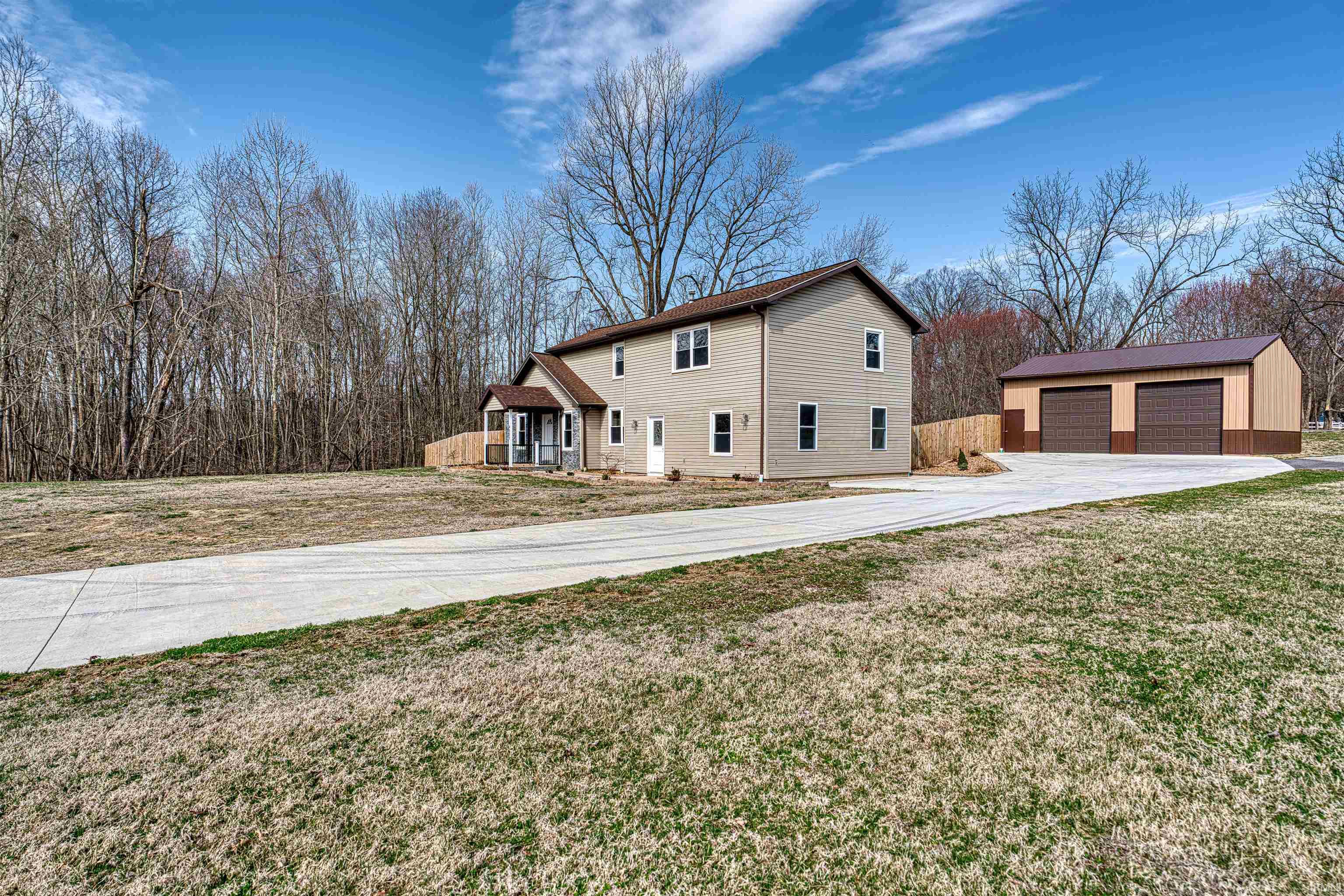 Manufactured home for sale at 4505 Broadway Ave, Evansville, IN 47712 | MLS# 202638101