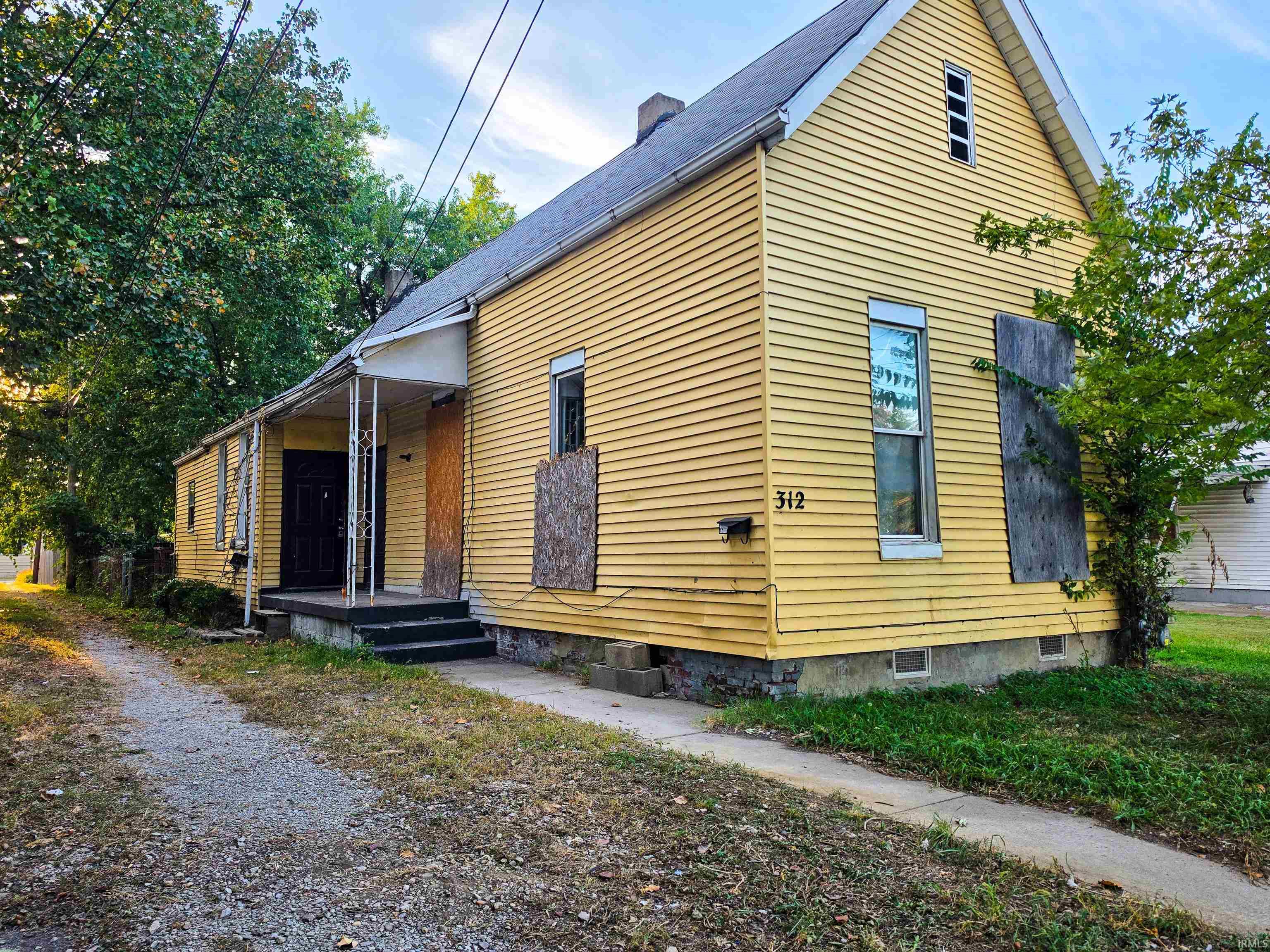 Photo 2 of Manufactured home for sale at 312 N Linwood Ave, Evansville, IN 47711 | MLS# 202638108 | Listing updated on 2026-09-15