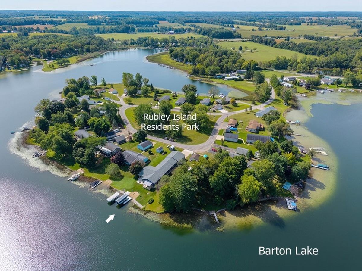 Photo 4 of Sale Pending at 760 Ln 301 Barton Lk, Fremont, IN 46737 | MLS# 202638120 | Listing updated on 2026-09-17
