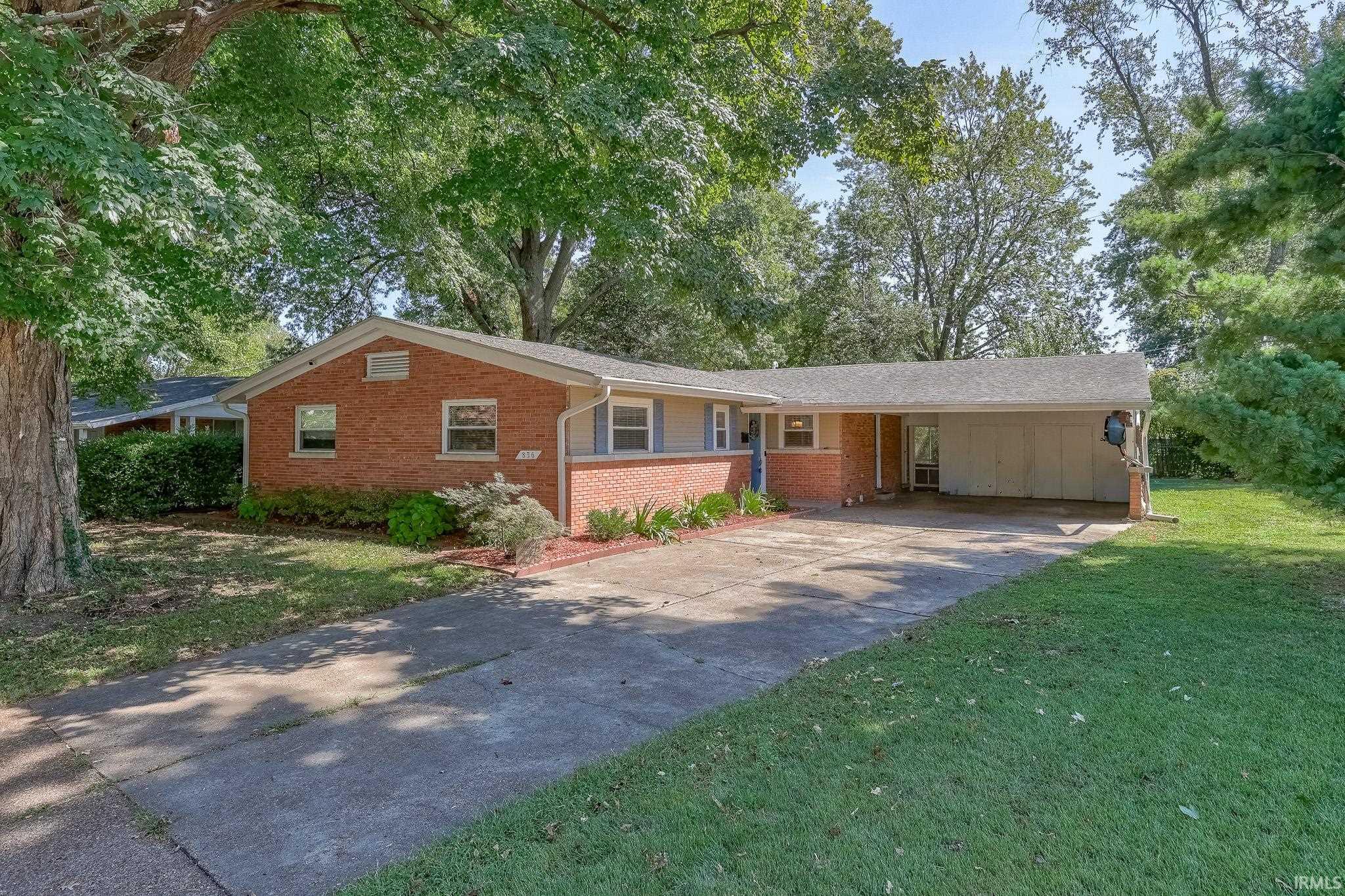 Manufactured home for sale at 836 S Norman Ave, Evansville, IN 47714 | MLS# 202638131