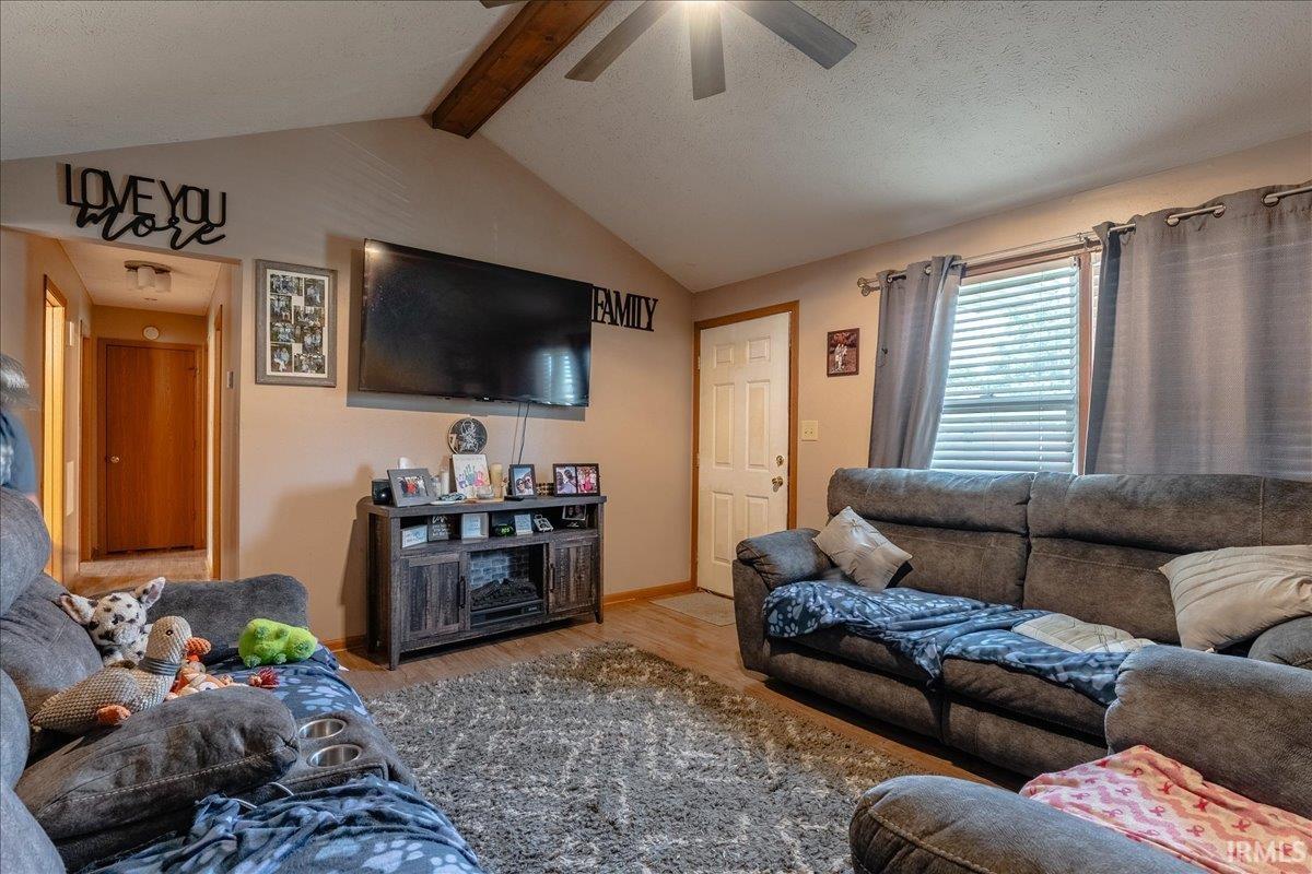 Photo 2 of Manufactured home for sale at 3000 Fox Holw Ct, Evansville, IN 47715 | MLS# 202638134 | Listing updated on 2026-09-15