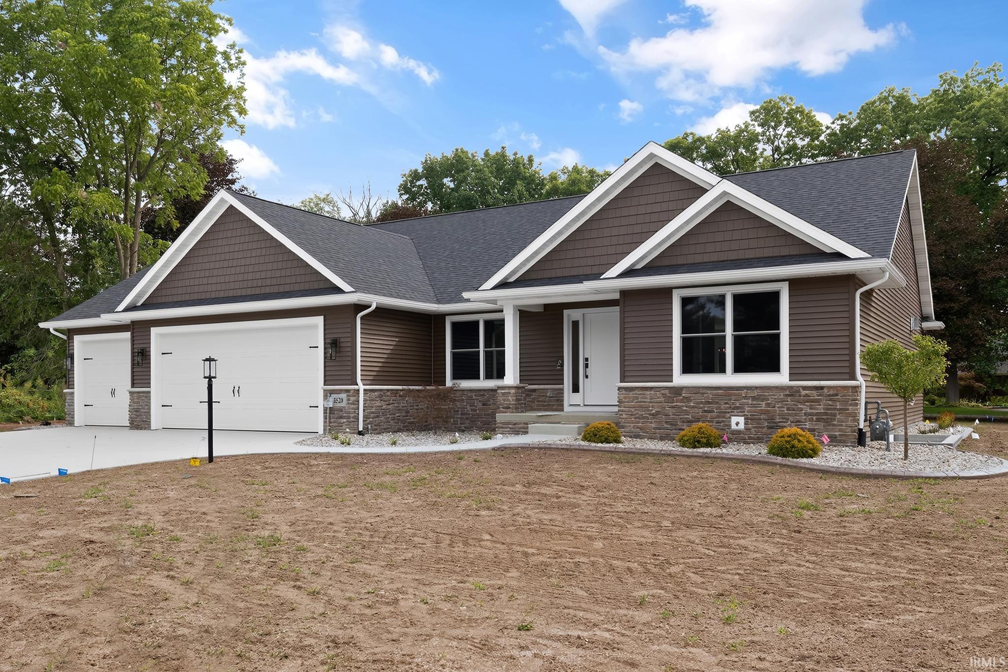 Photo 2 of Manufactured home for sale at 3520 Fox Chase Dr, Bristol, IN 46507 | MLS# 202638147 | Listing updated on 2026-09-15